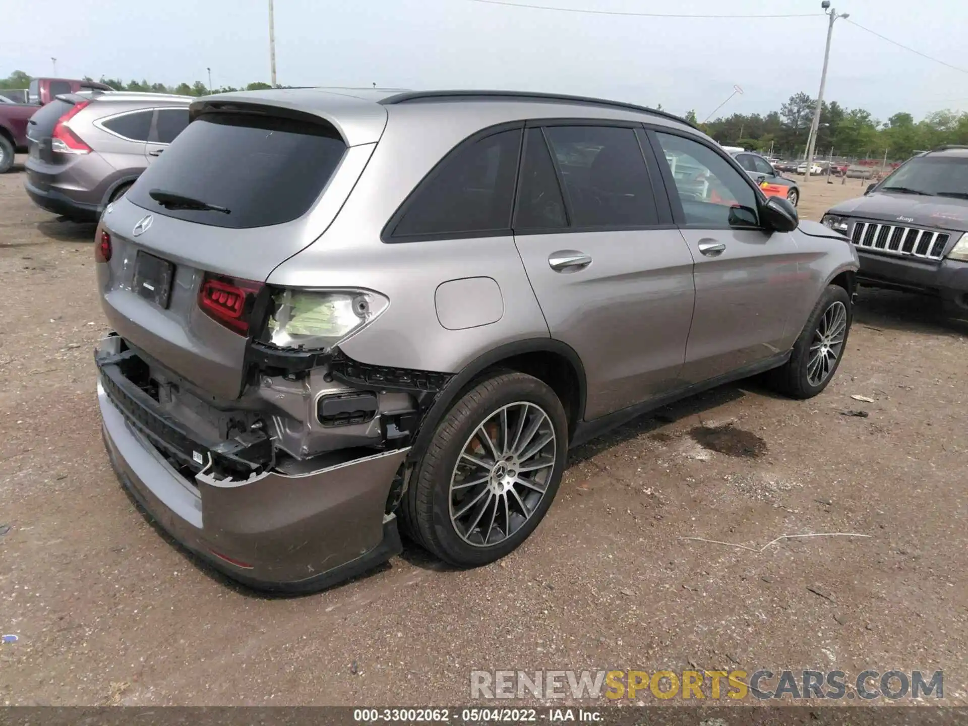 4 Photograph of a damaged car W1N0G8DB3MV294646 MERCEDES-BENZ GLC 2021