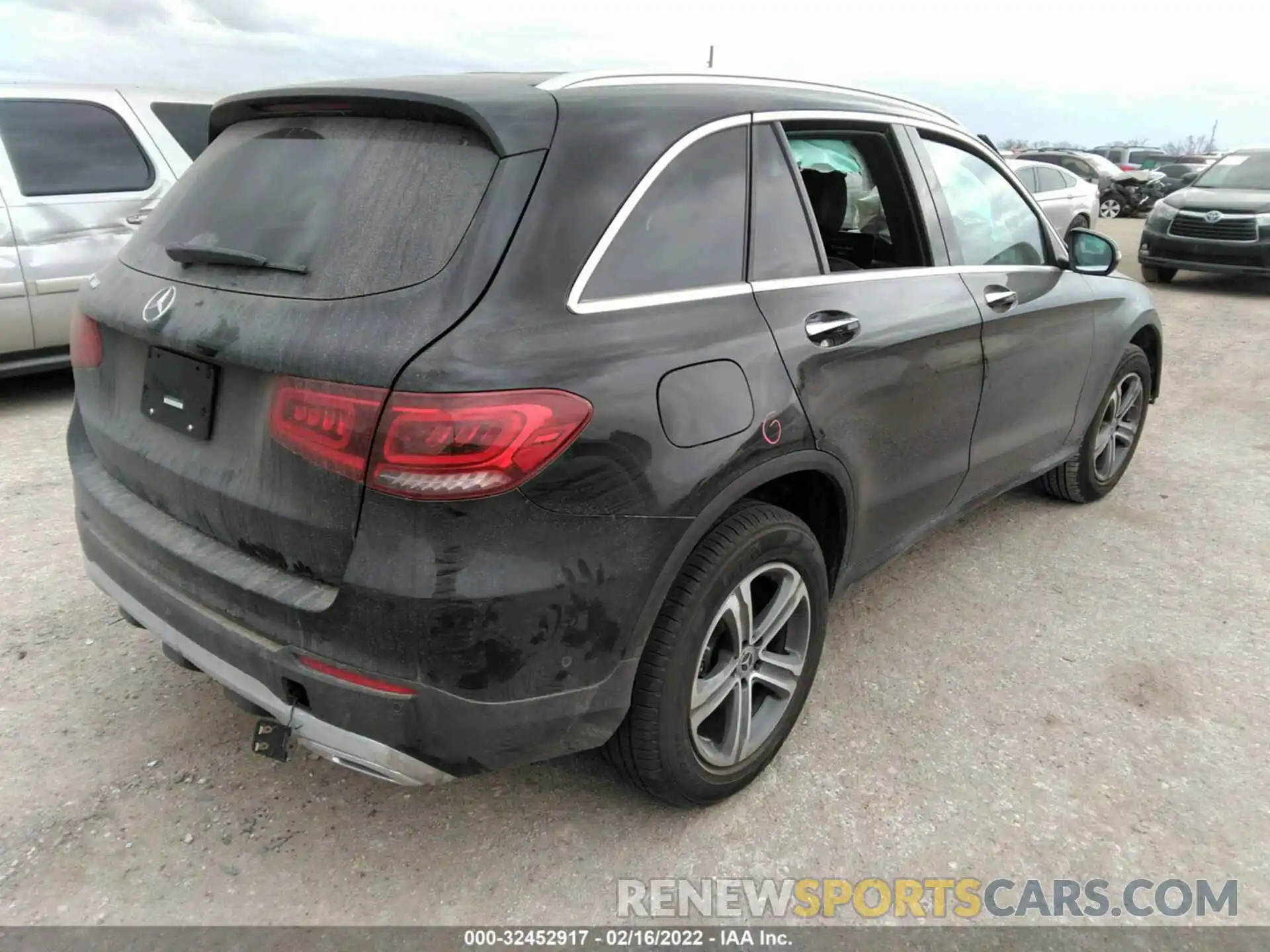 4 Фотография поврежденного автомобиля W1N0G8DB3MV313938 MERCEDES-BENZ GLC 2021