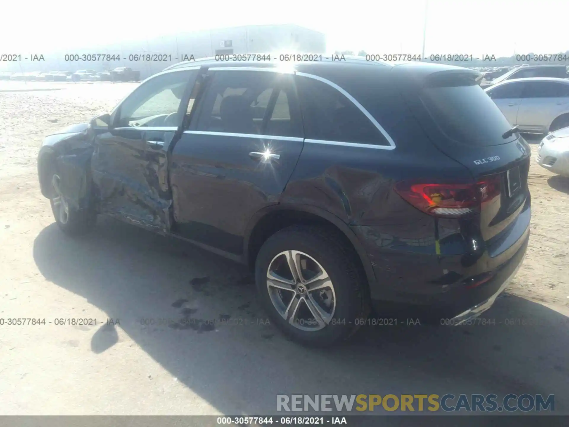 3 Photograph of a damaged car W1N0G8DB4MF870125 MERCEDES-BENZ GLC 2021