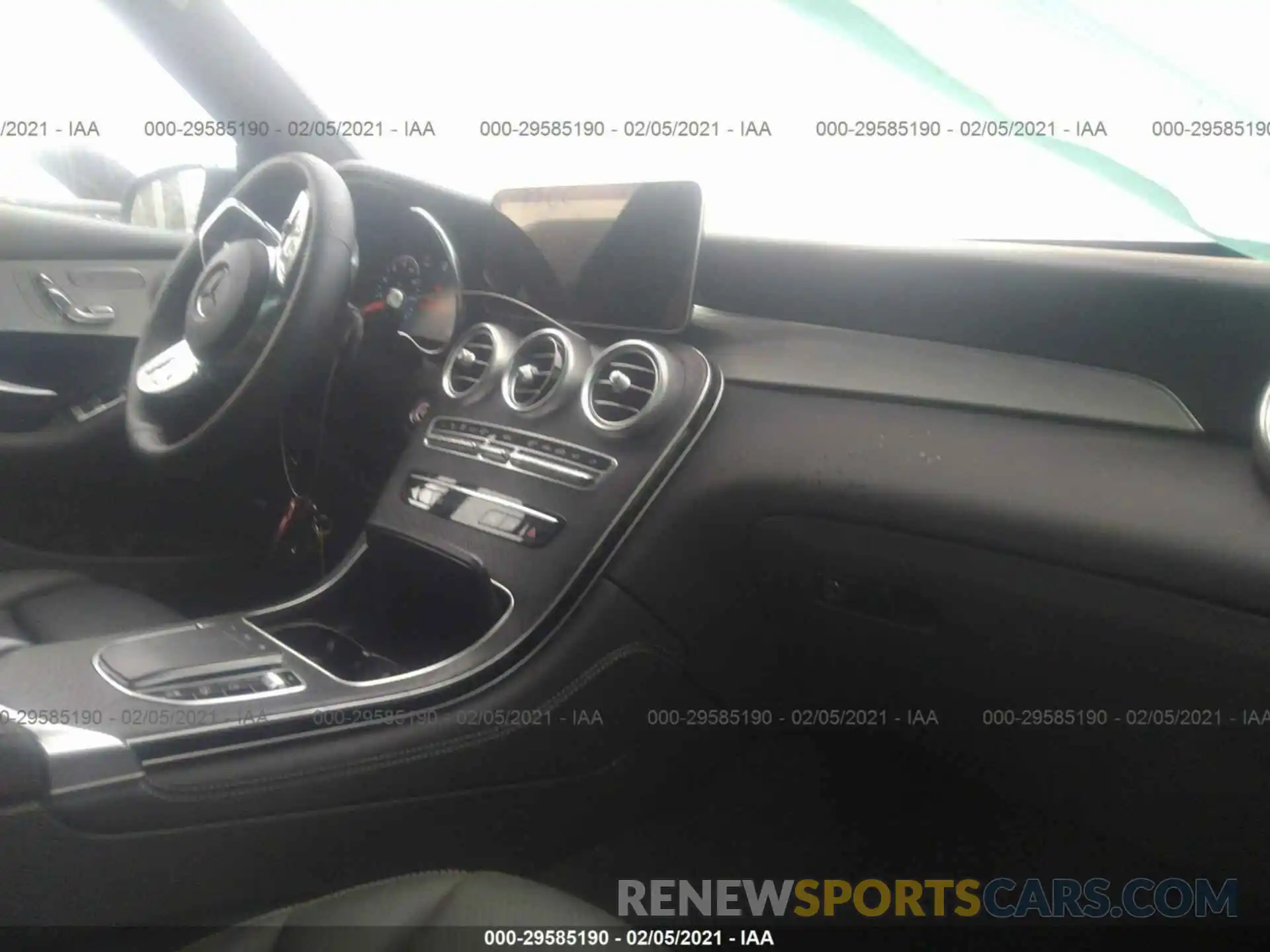 5 Photograph of a damaged car W1N0G8DB4MF871145 MERCEDES-BENZ GLC 2021