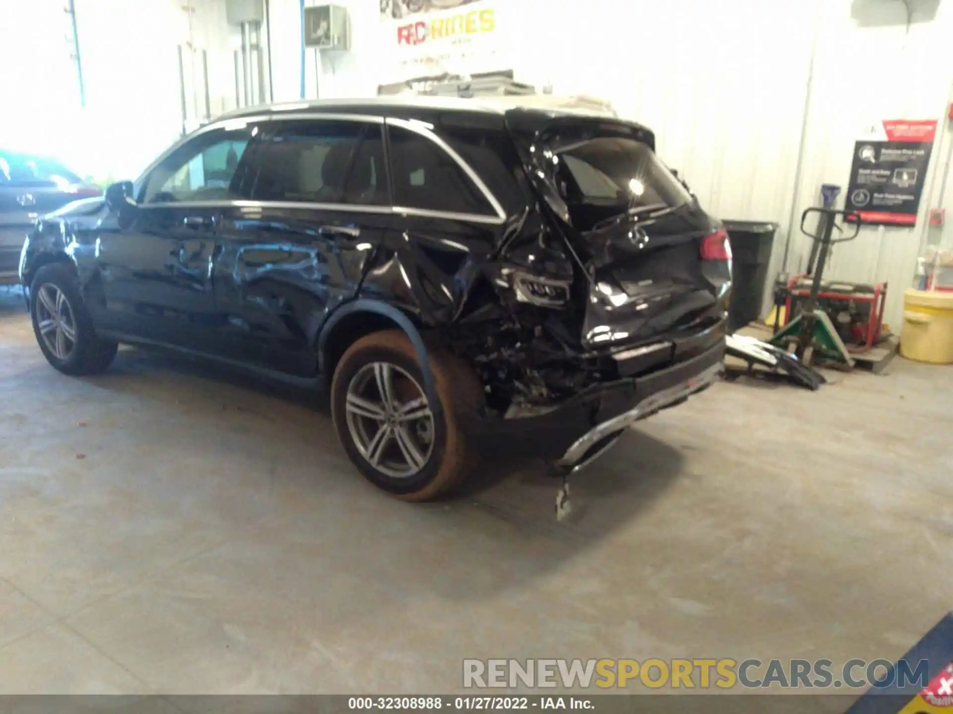 3 Photograph of a damaged car W1N0G8DB4MF908906 MERCEDES-BENZ GLC 2021