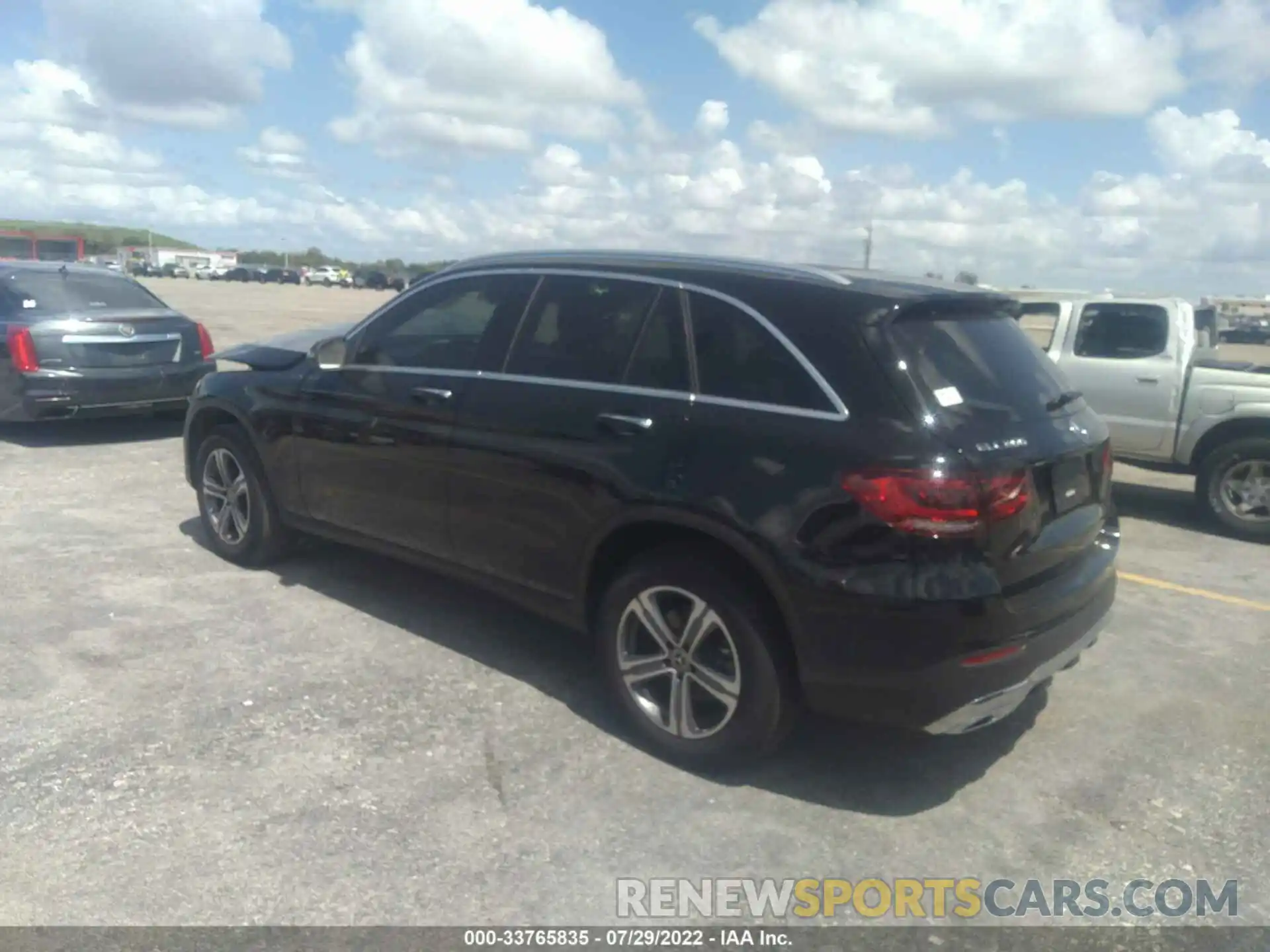 3 Photograph of a damaged car W1N0G8DB5MF926315 MERCEDES-BENZ GLC 2021