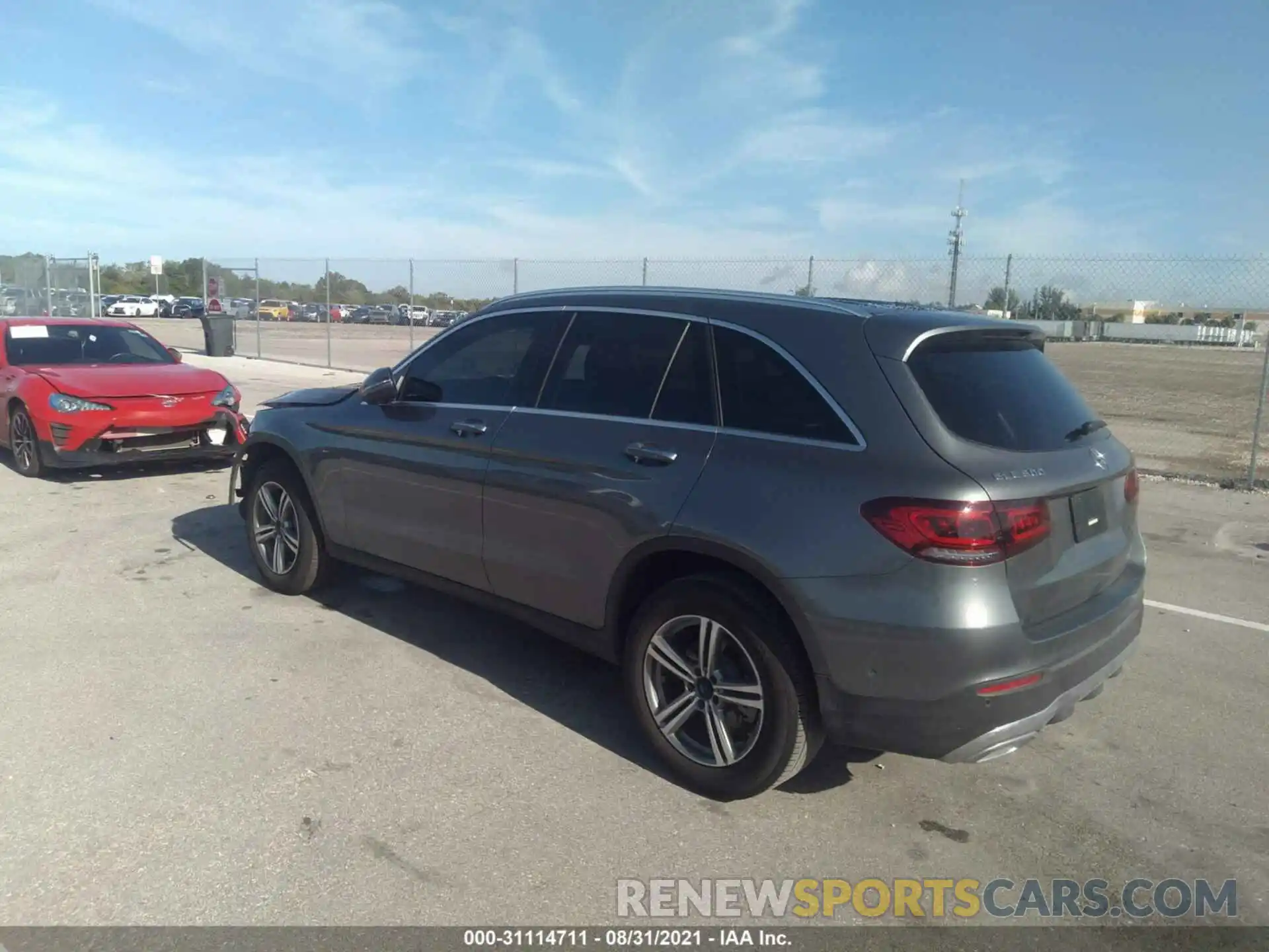 3 Photograph of a damaged car W1N0G8DB6MF872796 MERCEDES-BENZ GLC 2021