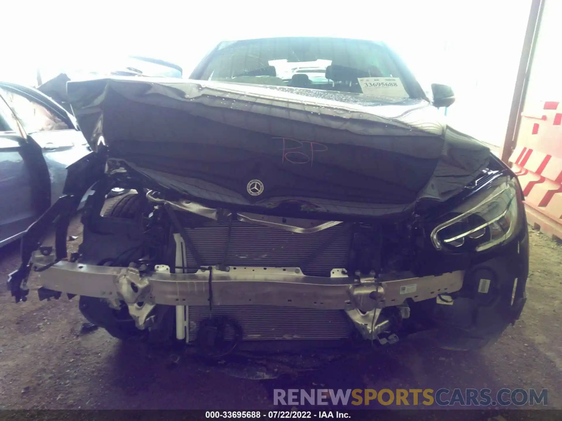 6 Photograph of a damaged car W1N0G8DB6MF992887 MERCEDES-BENZ GLC 2021