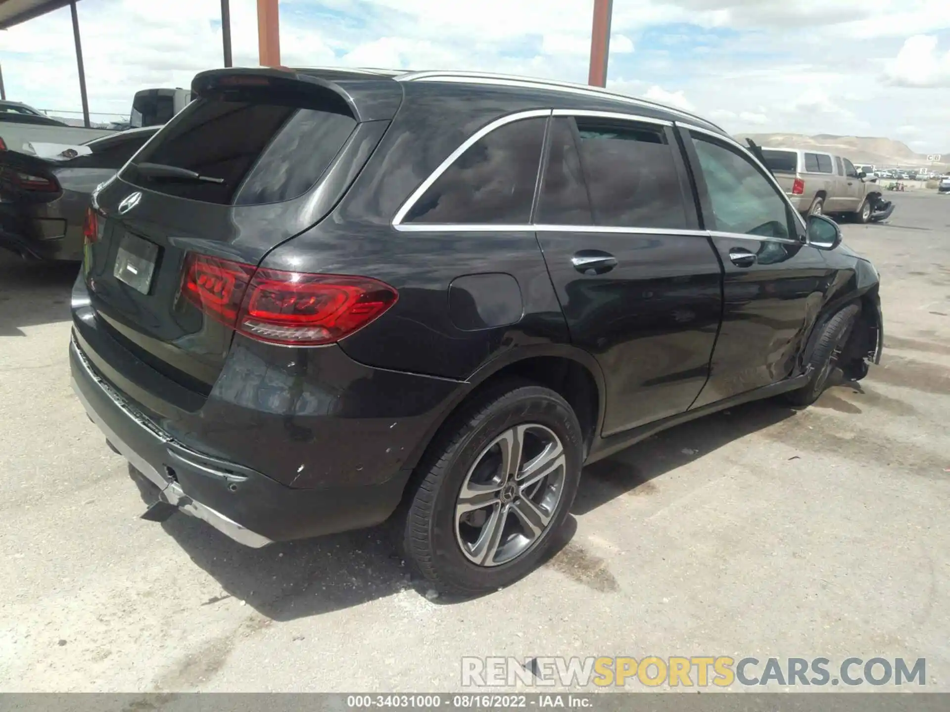 4 Photograph of a damaged car W1N0G8DB6MV286105 MERCEDES-BENZ GLC 2021