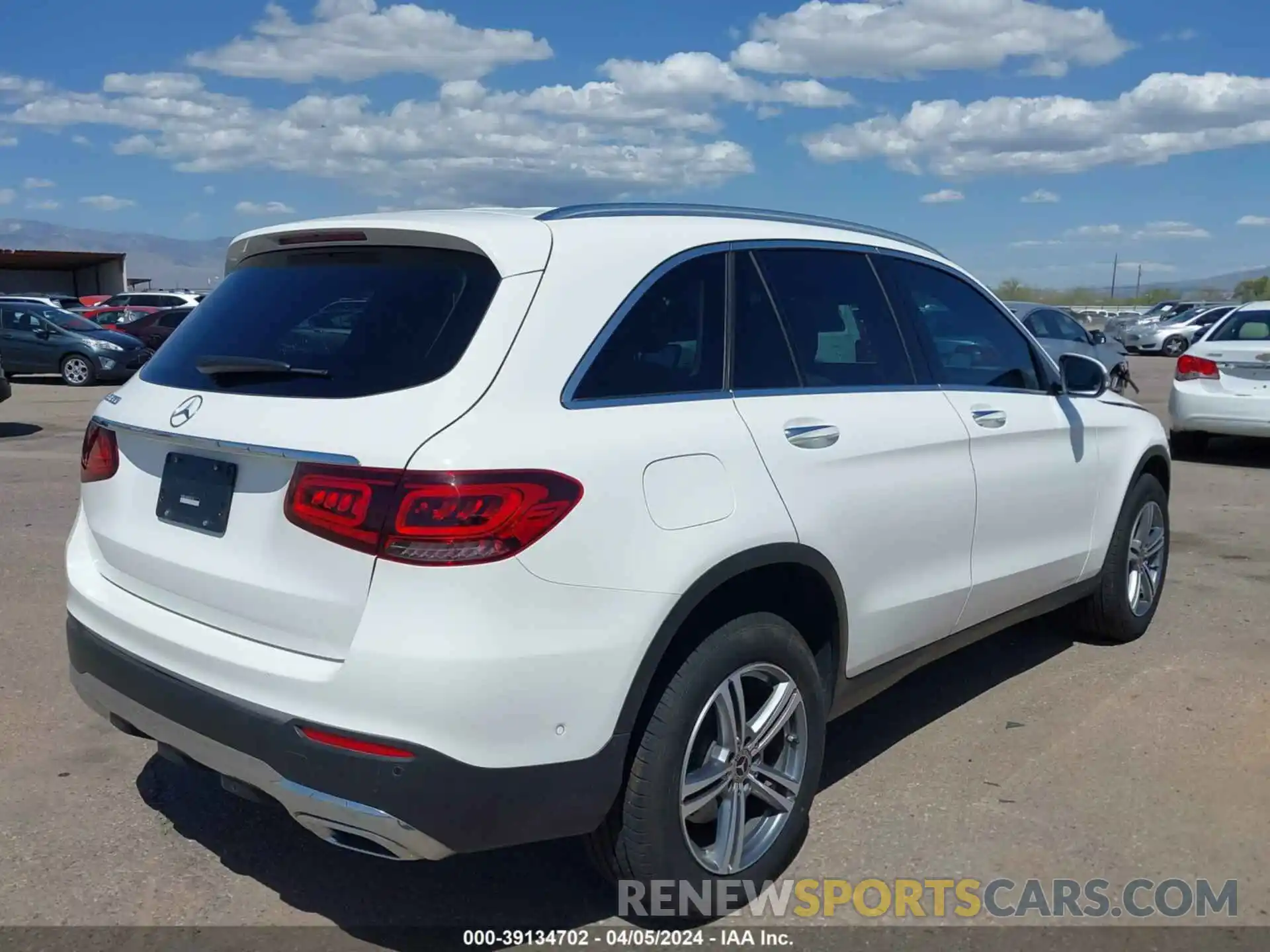 4 Фотография поврежденного автомобиля W1N0G8DB7MV285125 MERCEDES-BENZ GLC 2021