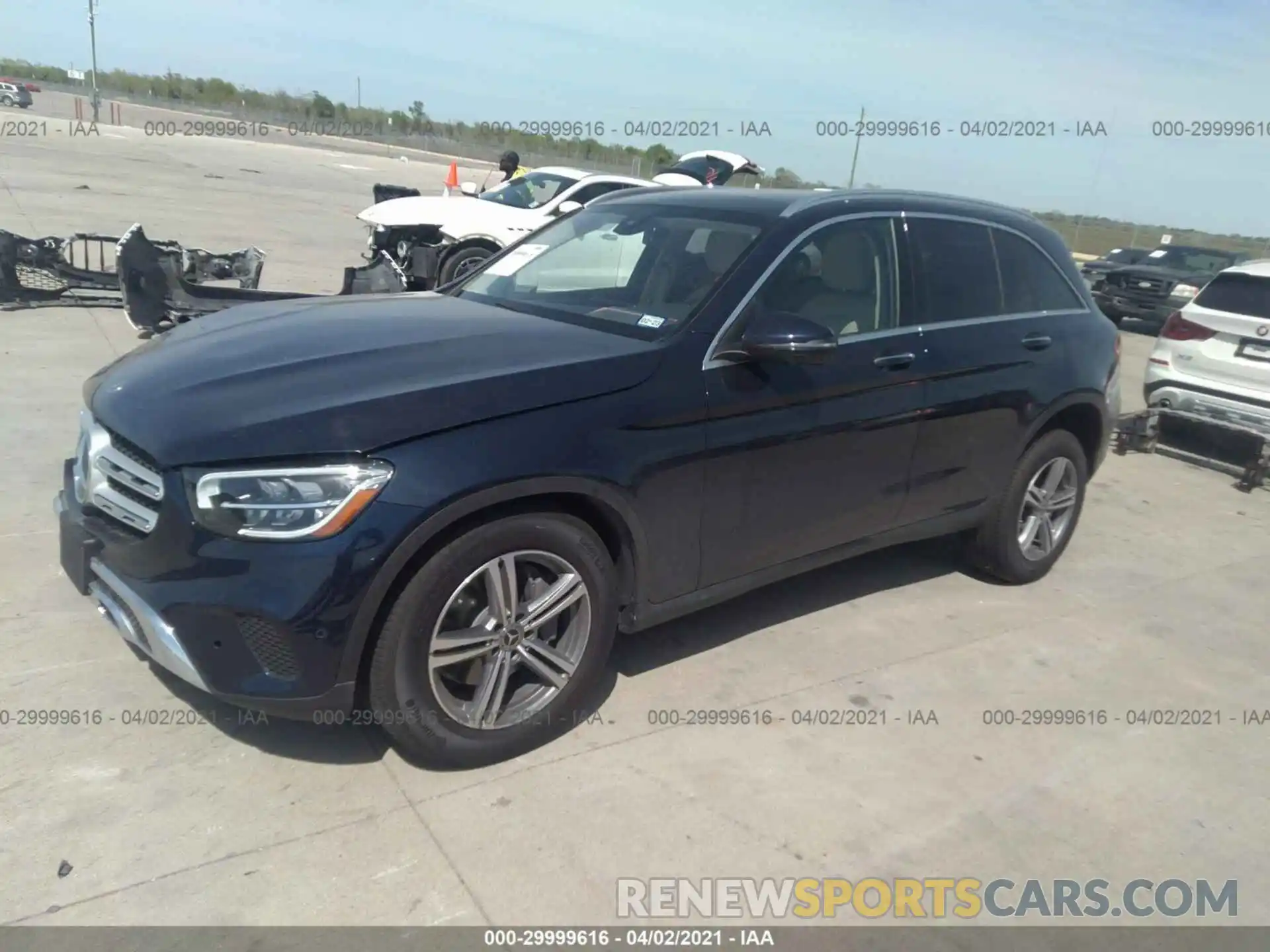 2 Фотография поврежденного автомобиля W1N0G8DB8MF872072 MERCEDES-BENZ GLC 2021