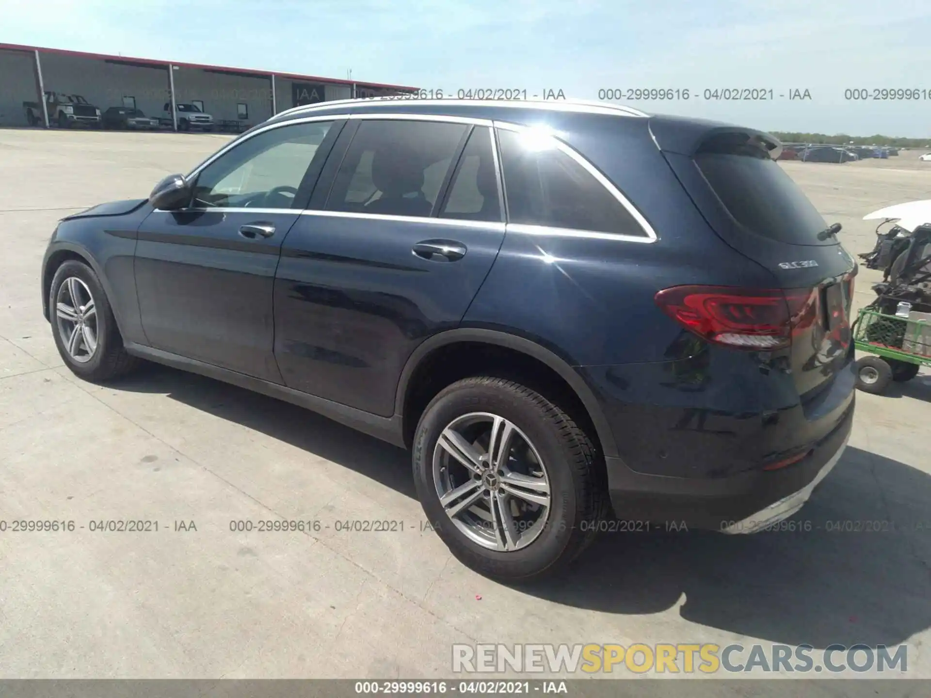 3 Photograph of a damaged car W1N0G8DB8MF872072 MERCEDES-BENZ GLC 2021