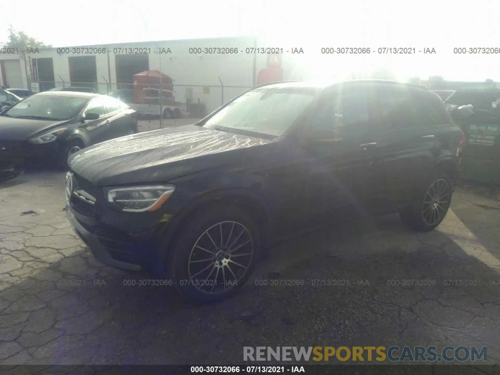 2 Photograph of a damaged car W1N0G8DB8MF958353 MERCEDES-BENZ GLC 2021