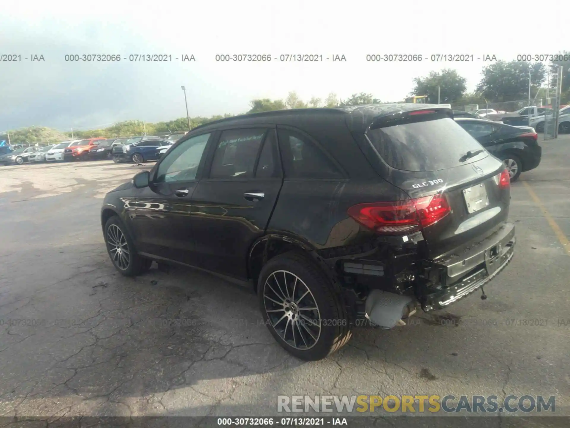 3 Photograph of a damaged car W1N0G8DB8MF958353 MERCEDES-BENZ GLC 2021