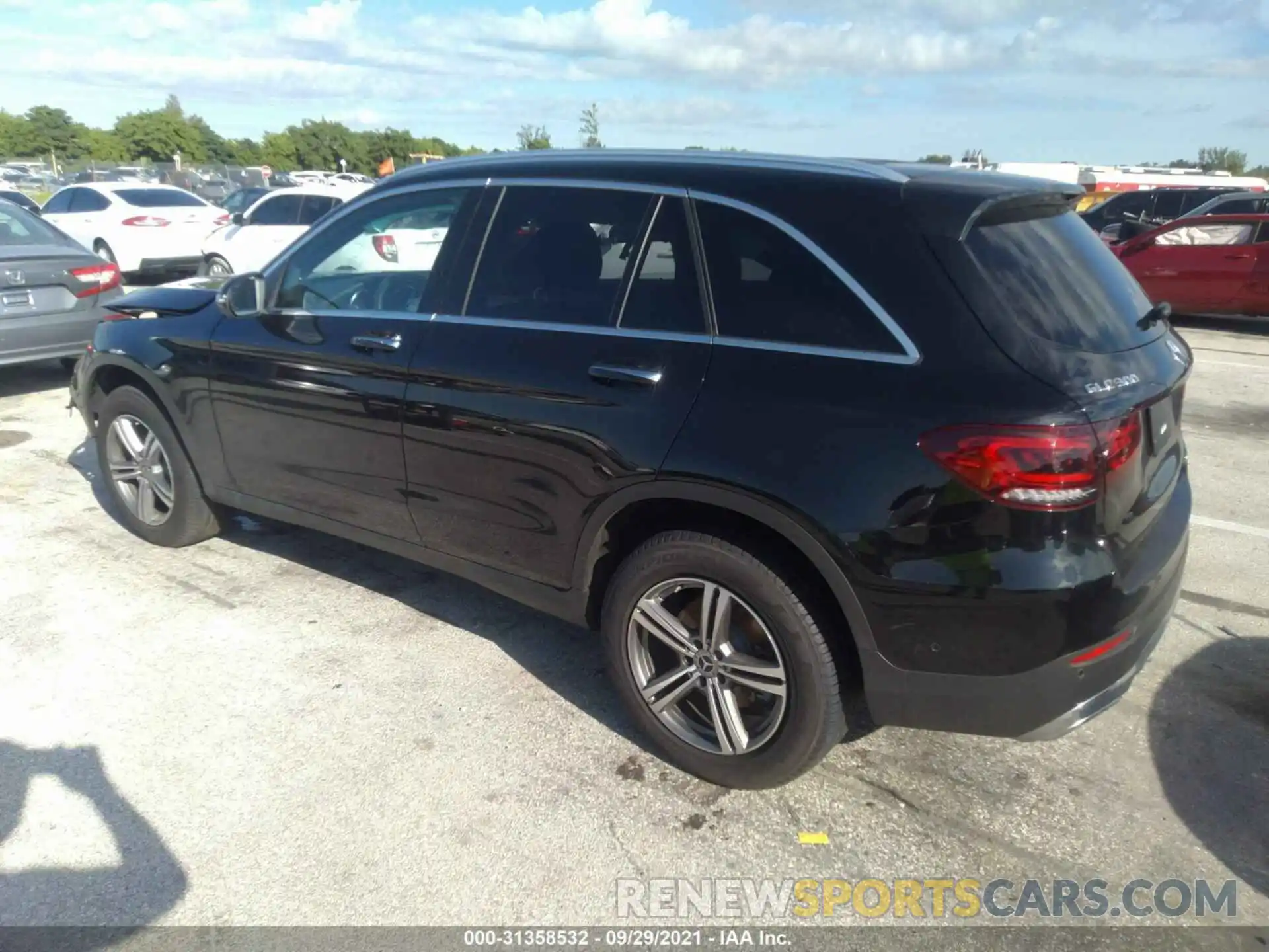 3 Photograph of a damaged car W1N0G8DB8MV263442 MERCEDES-BENZ GLC 2021