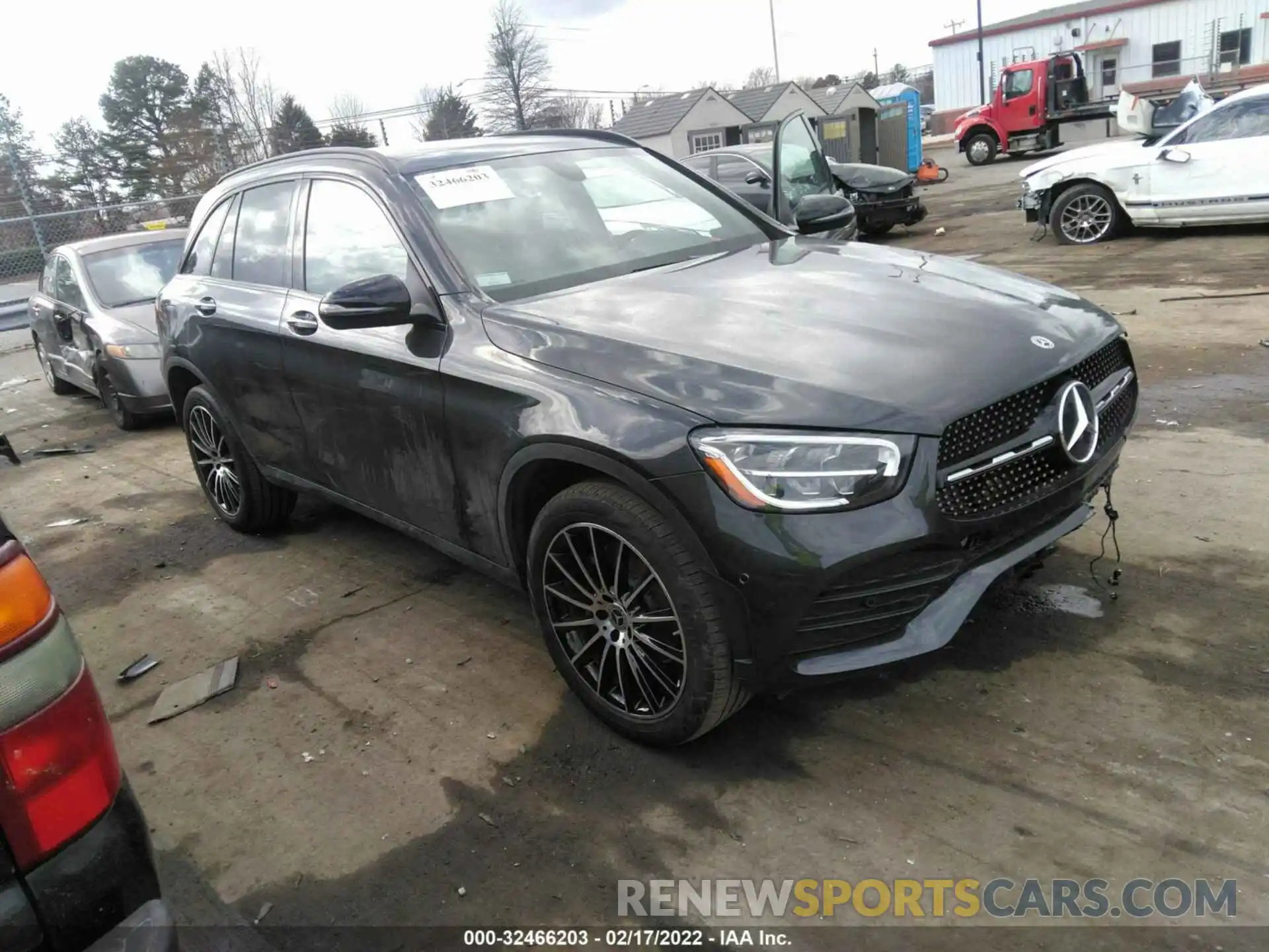 1 Фотография поврежденного автомобиля W1N0G8DB9MF899300 MERCEDES-BENZ GLC 2021