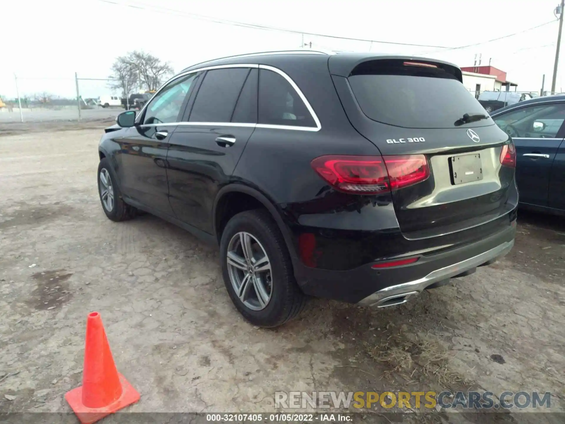 3 Photograph of a damaged car W1N0G8DB9MF939357 MERCEDES-BENZ GLC 2021