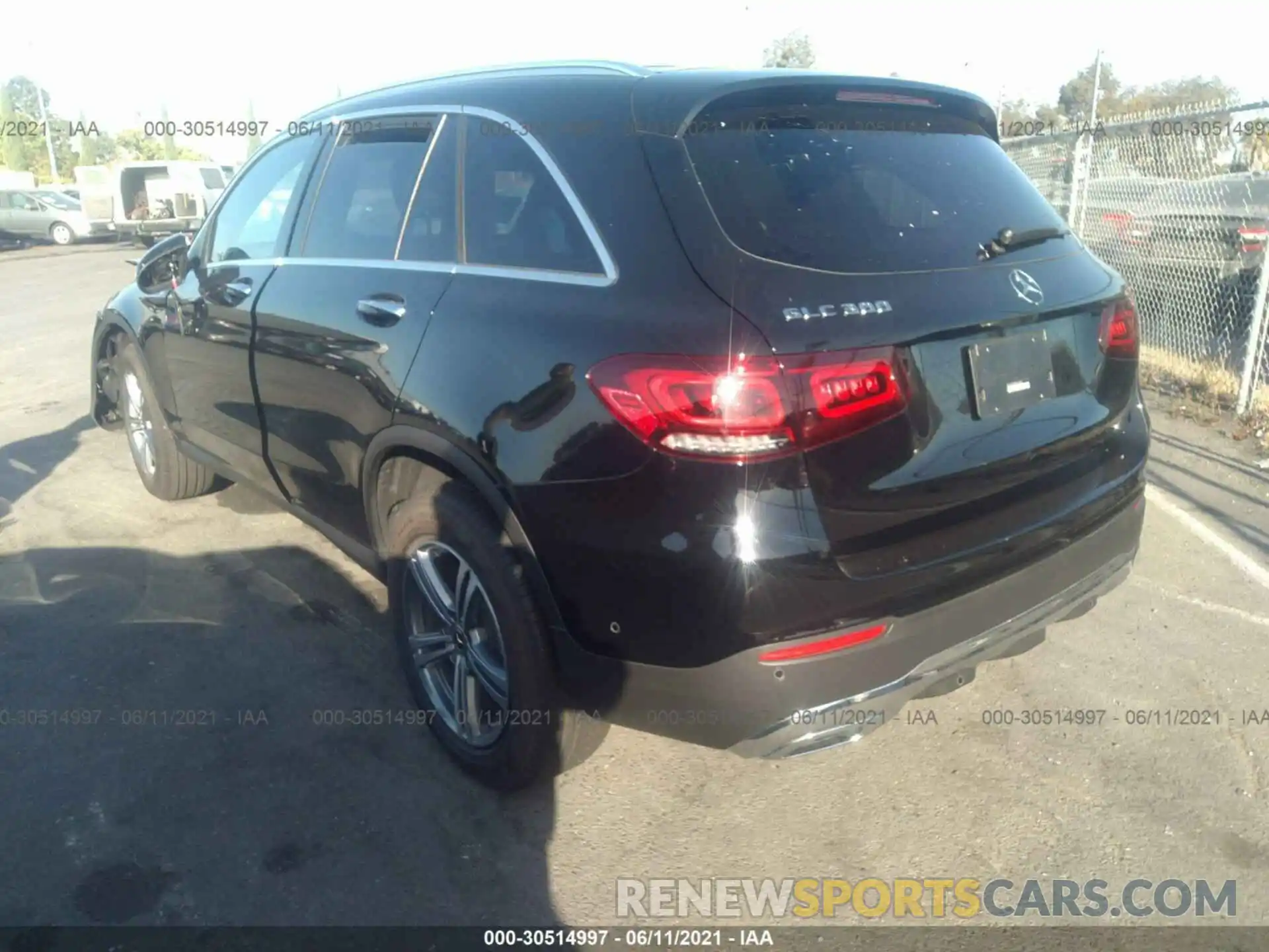 3 Photograph of a damaged car W1N0G8DB9MV264955 MERCEDES-BENZ GLC 2021