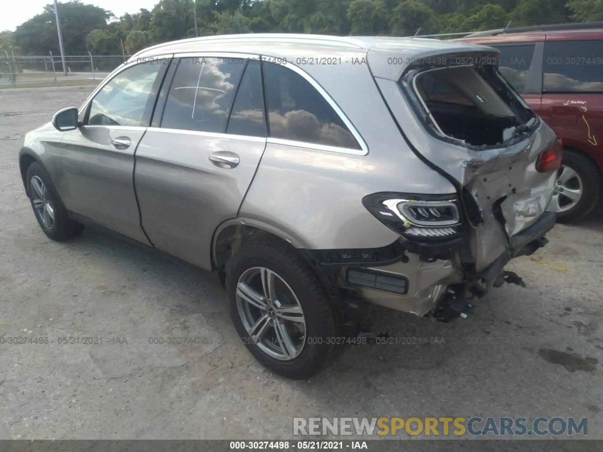 3 Photograph of a damaged car W1N0G8DB9MV270304 MERCEDES-BENZ GLC 2021