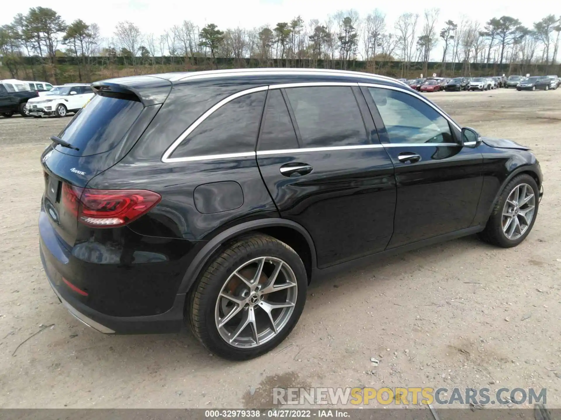 4 Photograph of a damaged car W1N0G8EB0MF870329 MERCEDES-BENZ GLC 2021