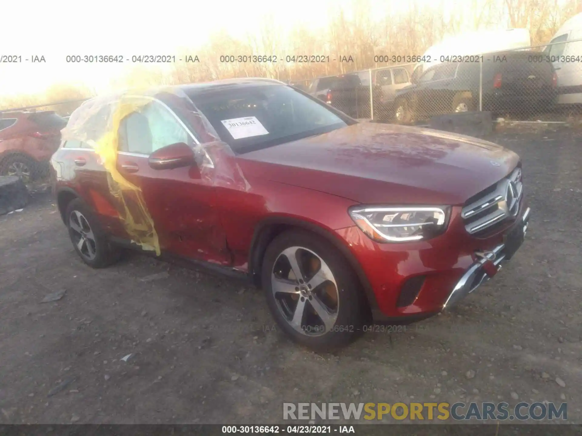 1 Photograph of a damaged car W1N0G8EB0MF889494 MERCEDES-BENZ GLC 2021