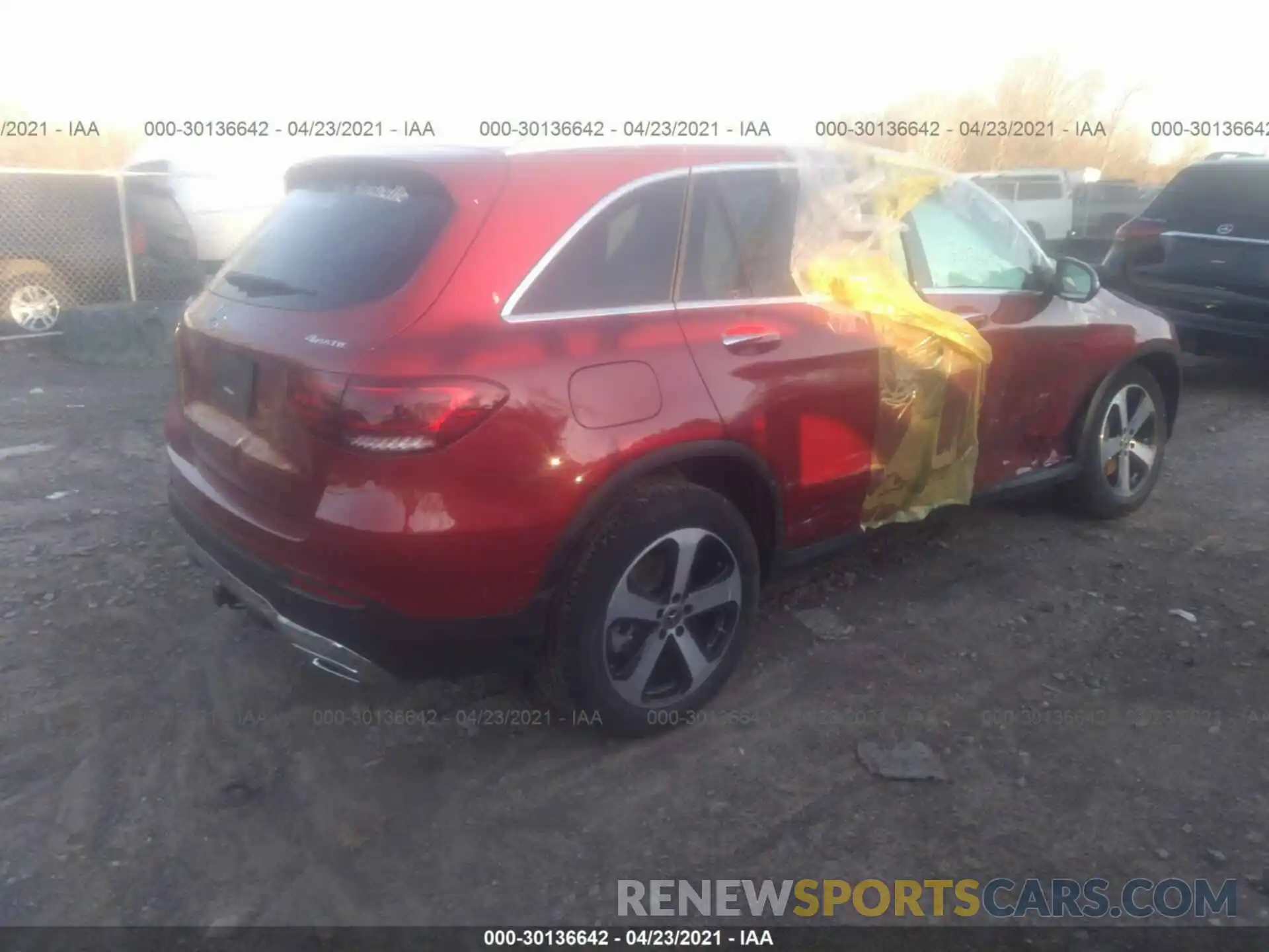 4 Фотография поврежденного автомобиля W1N0G8EB0MF889494 MERCEDES-BENZ GLC 2021