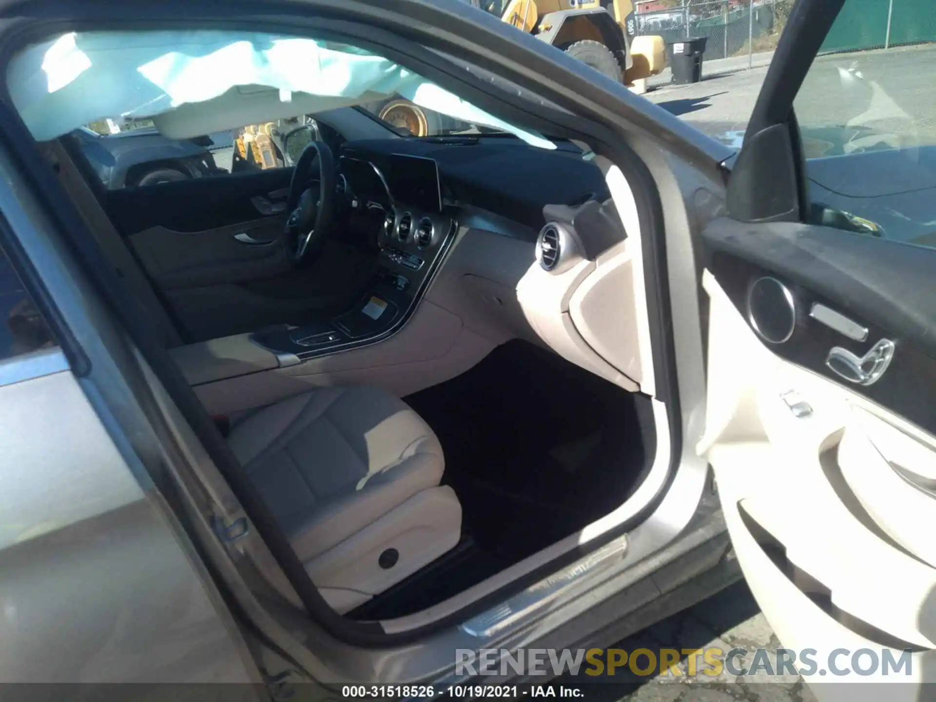 5 Photograph of a damaged car W1N0G8EB0MF890757 MERCEDES-BENZ GLC 2021