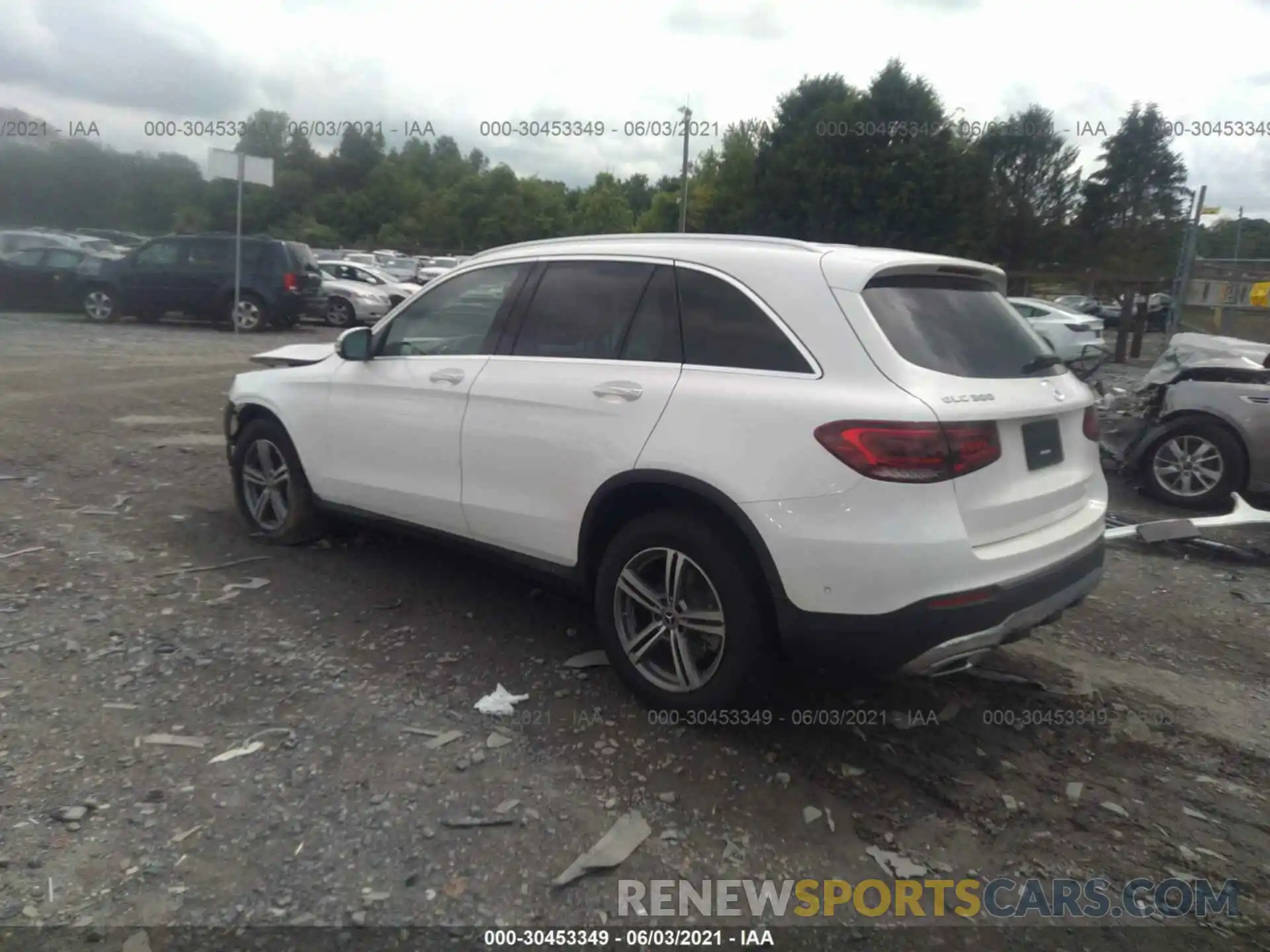 3 Photograph of a damaged car W1N0G8EB0MF902602 MERCEDES-BENZ GLC 2021