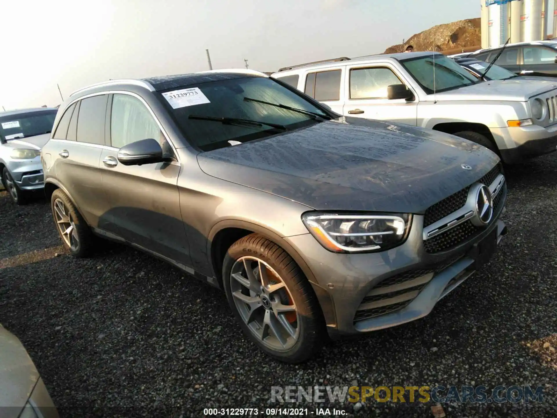 1 Photograph of a damaged car W1N0G8EB1MF901376 MERCEDES-BENZ GLC 2021