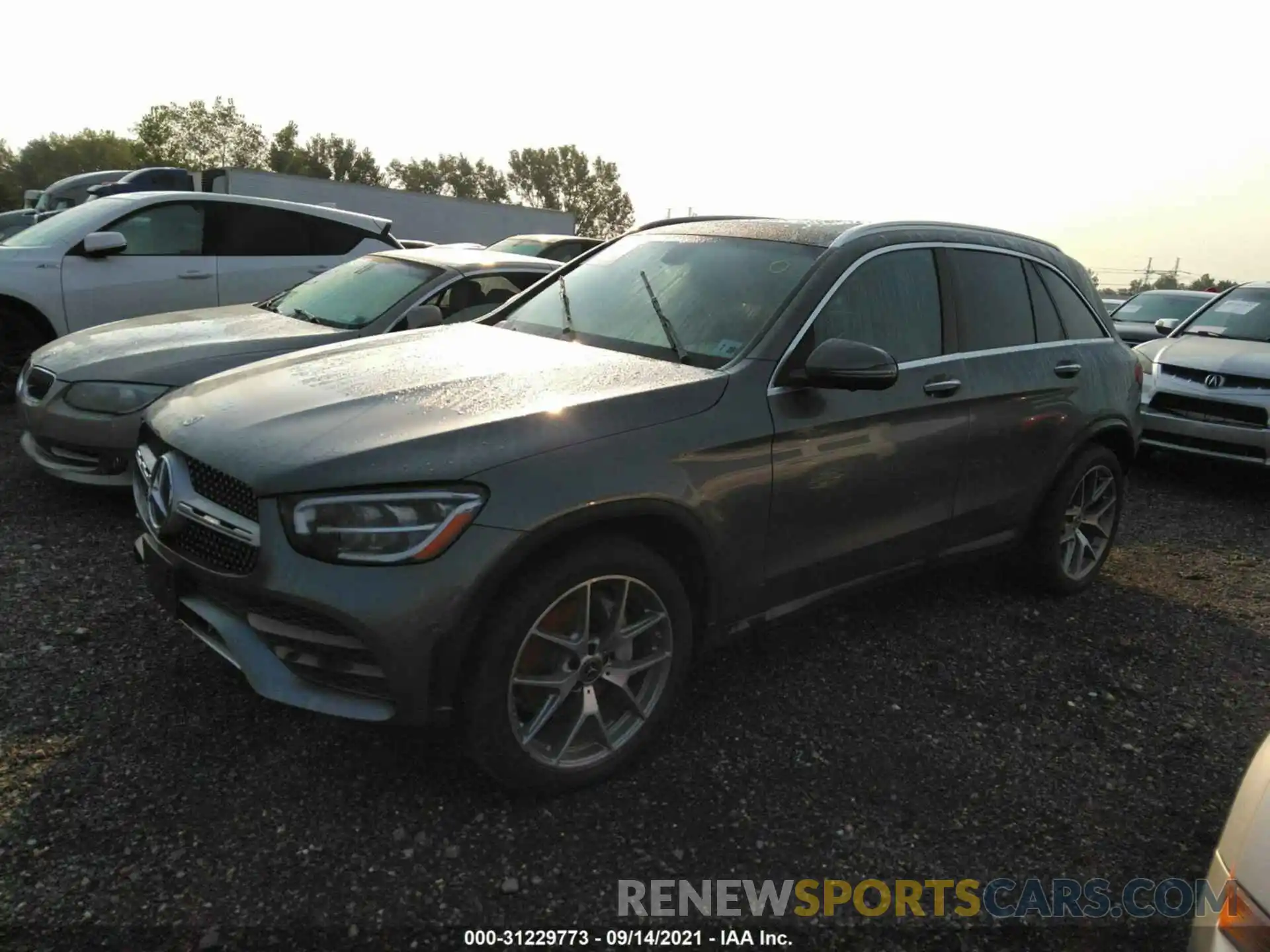 2 Photograph of a damaged car W1N0G8EB1MF901376 MERCEDES-BENZ GLC 2021