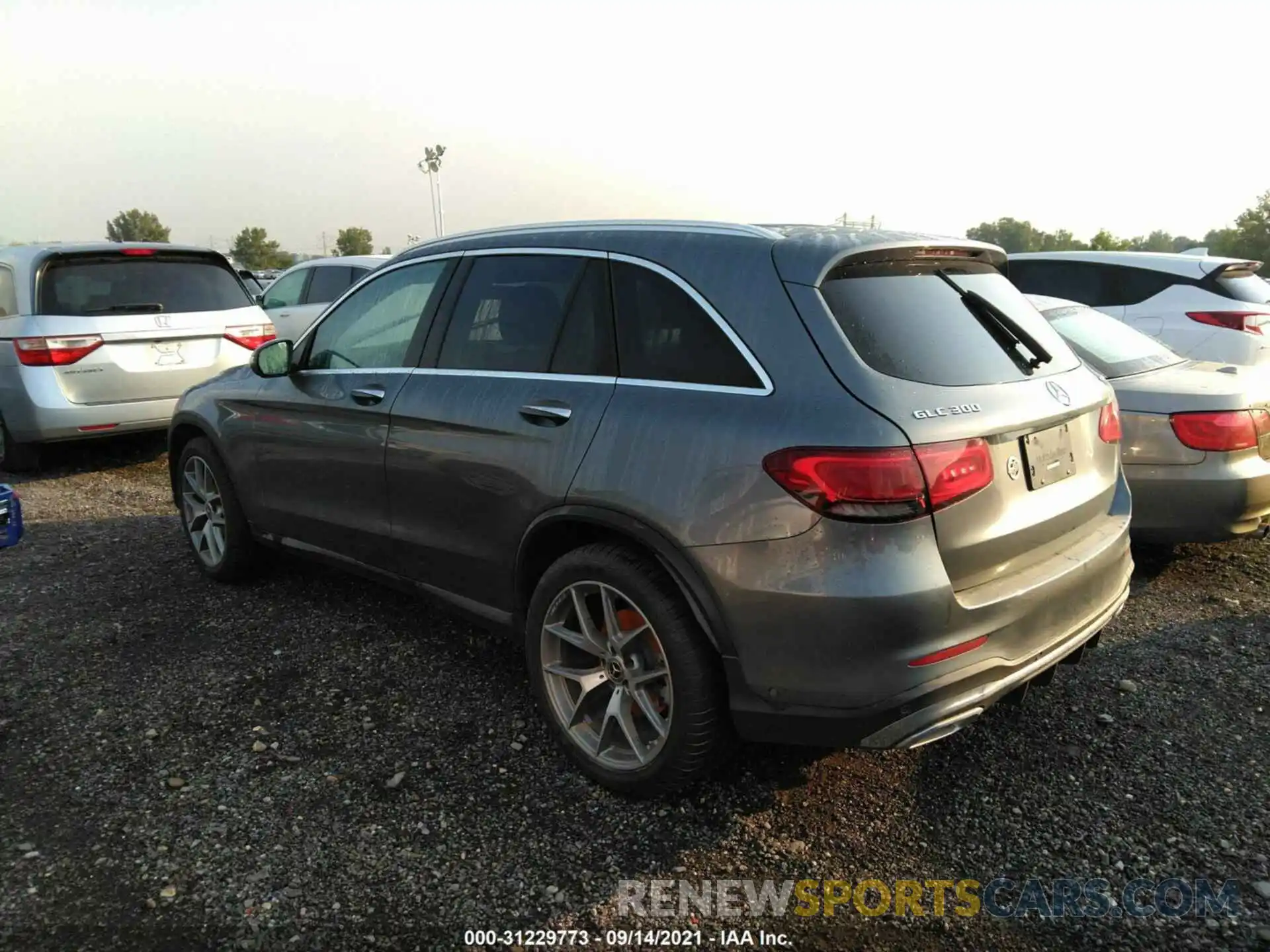 3 Photograph of a damaged car W1N0G8EB1MF901376 MERCEDES-BENZ GLC 2021