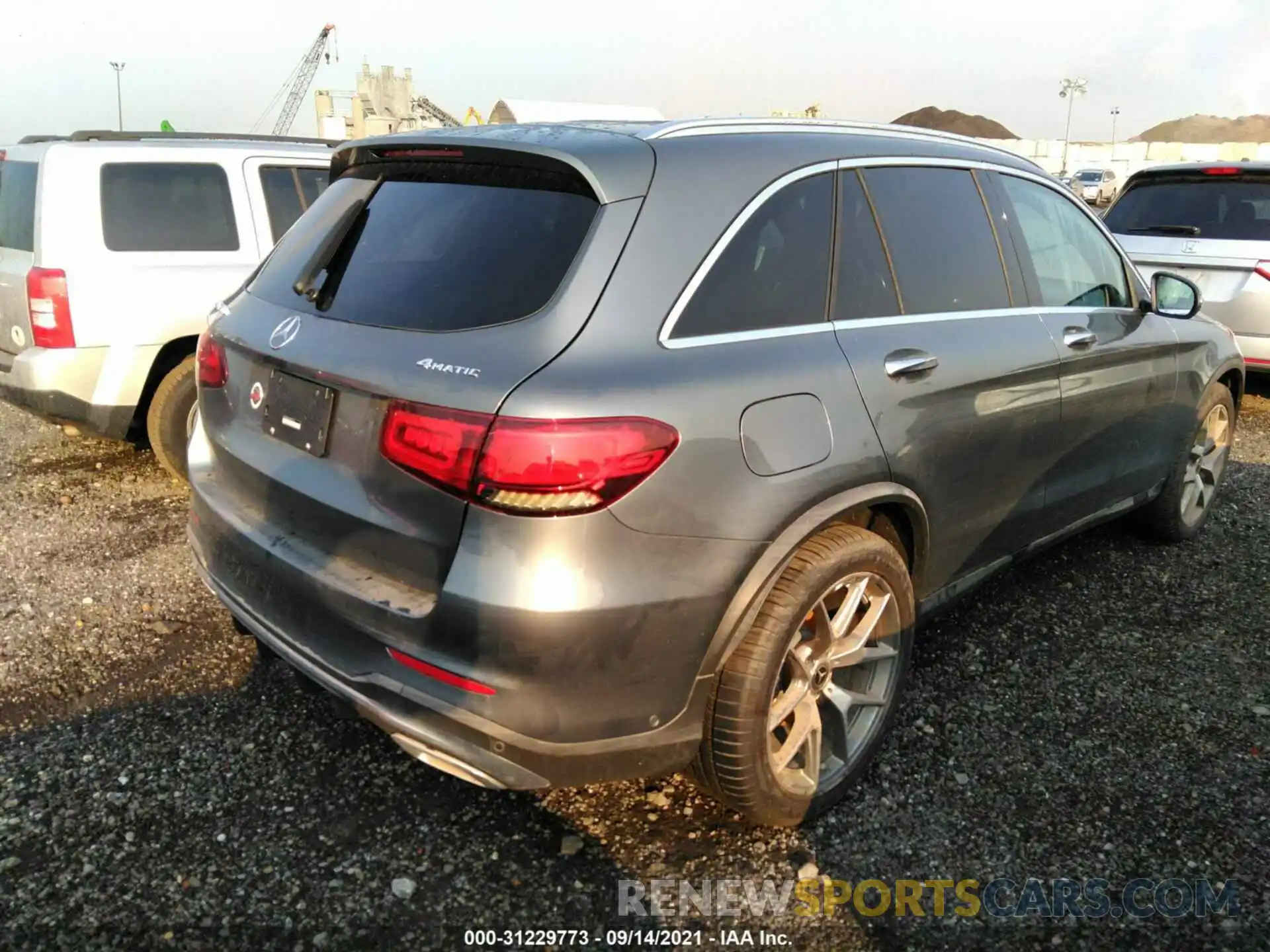 4 Фотография поврежденного автомобиля W1N0G8EB1MF901376 MERCEDES-BENZ GLC 2021