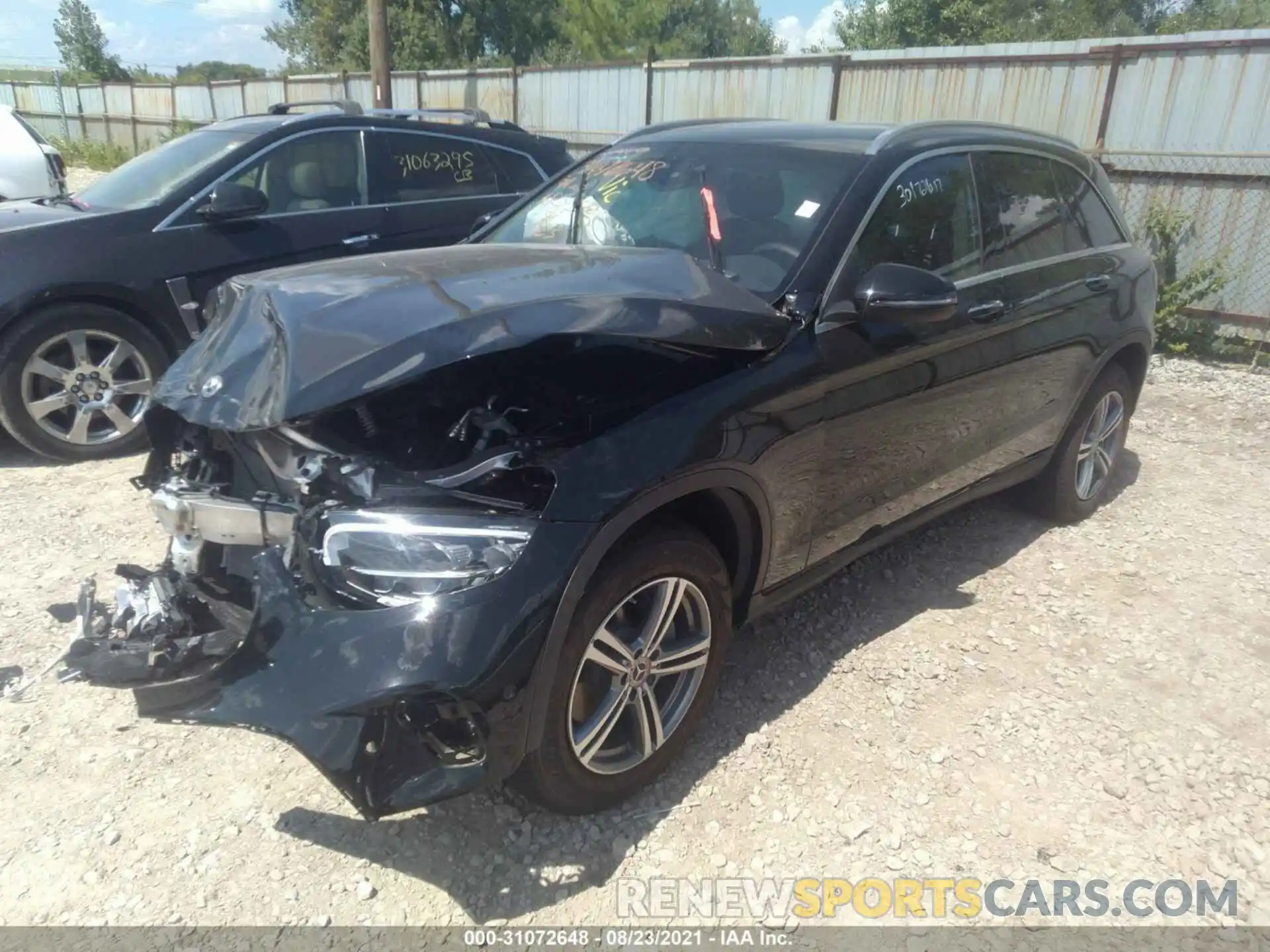 2 Photograph of a damaged car W1N0G8EB2MV297617 MERCEDES-BENZ GLC 2021