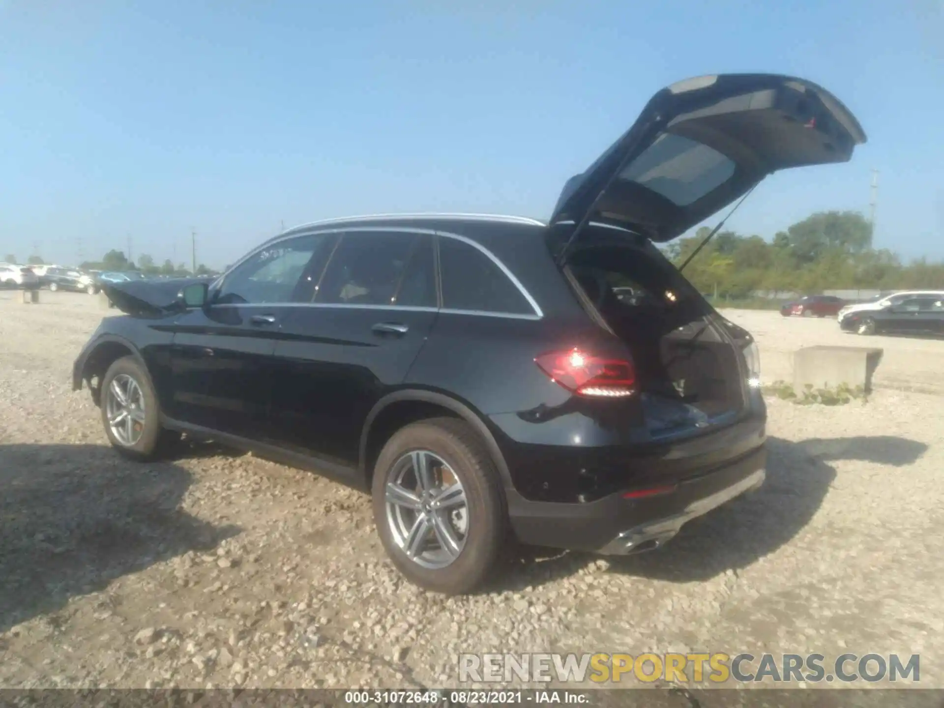 3 Photograph of a damaged car W1N0G8EB2MV297617 MERCEDES-BENZ GLC 2021