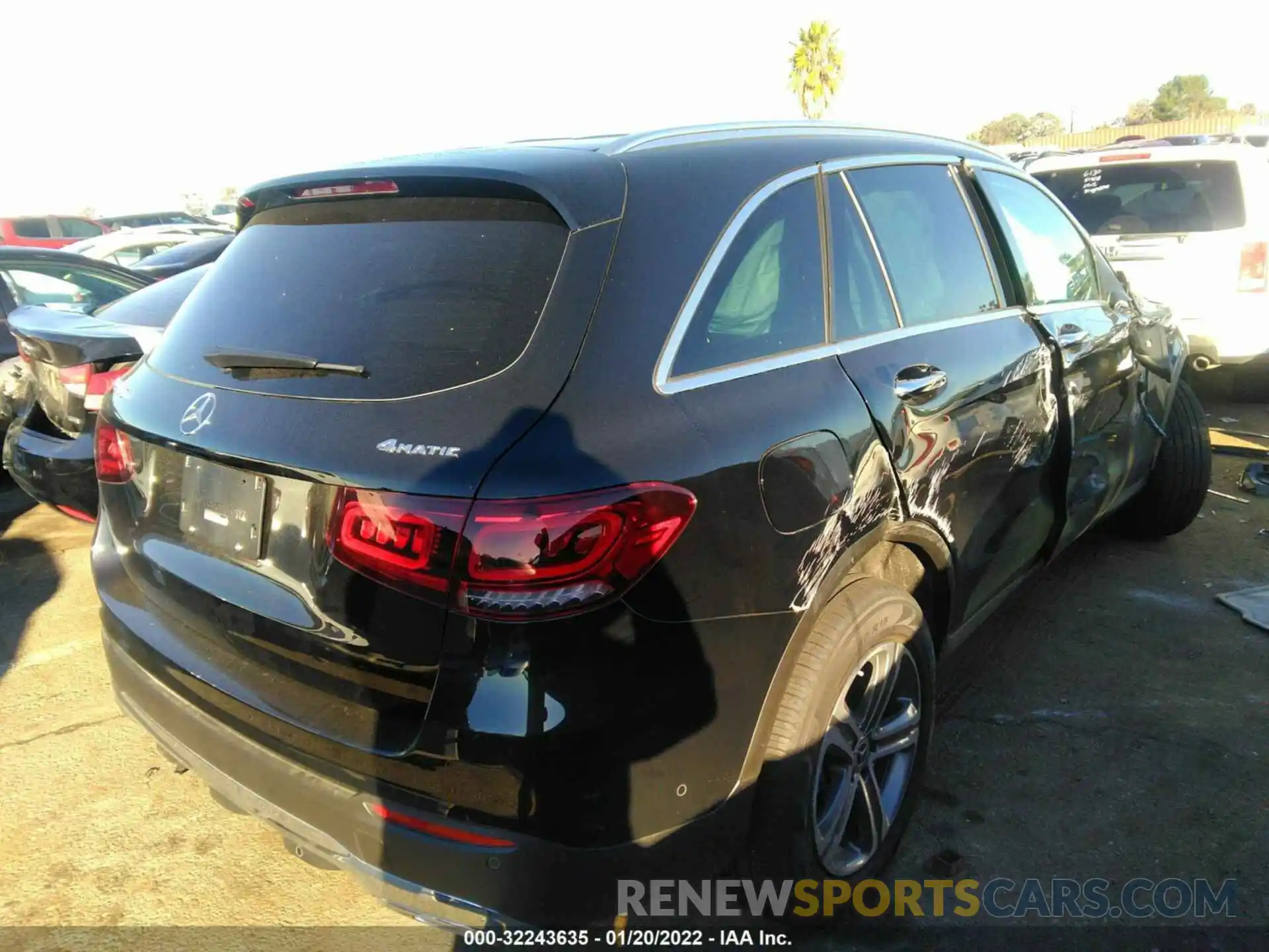 4 Photograph of a damaged car W1N0G8EB2MV316084 MERCEDES-BENZ GLC 2021