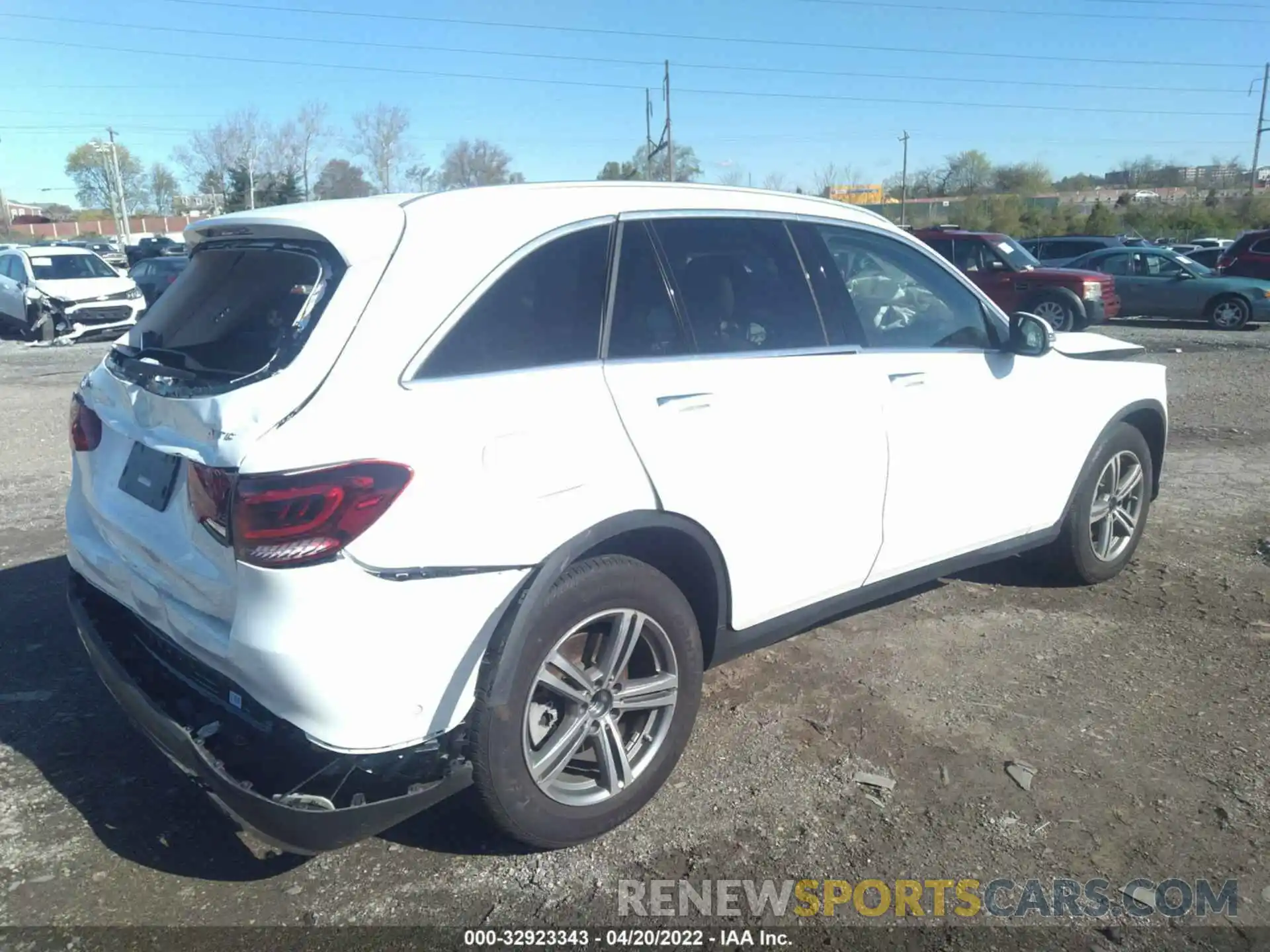 4 Photograph of a damaged car W1N0G8EB4MF883116 MERCEDES-BENZ GLC 2021