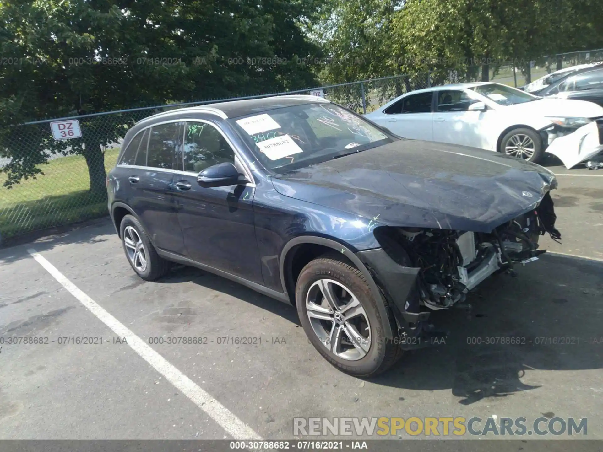 1 Photograph of a damaged car W1N0G8EB5MF873212 MERCEDES-BENZ GLC 2021