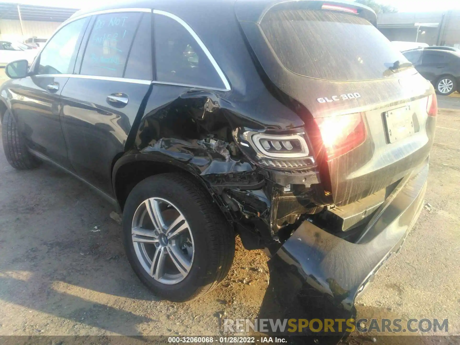 6 Photograph of a damaged car W1N0G8EB5MF878538 MERCEDES-BENZ GLC 2021