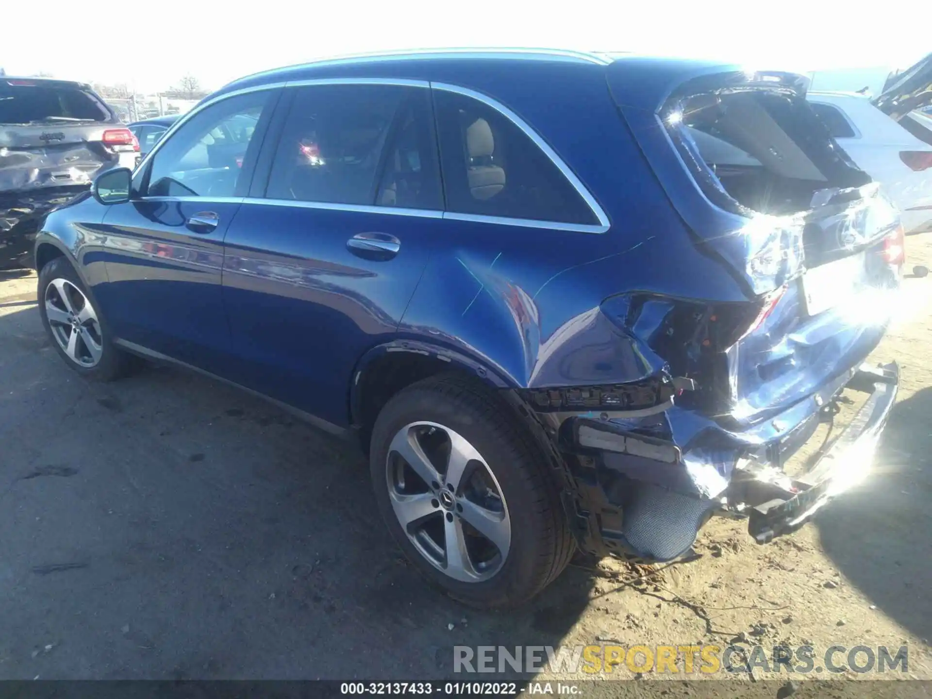 3 Photograph of a damaged car W1N0G8EB7MF901172 MERCEDES-BENZ GLC 2021