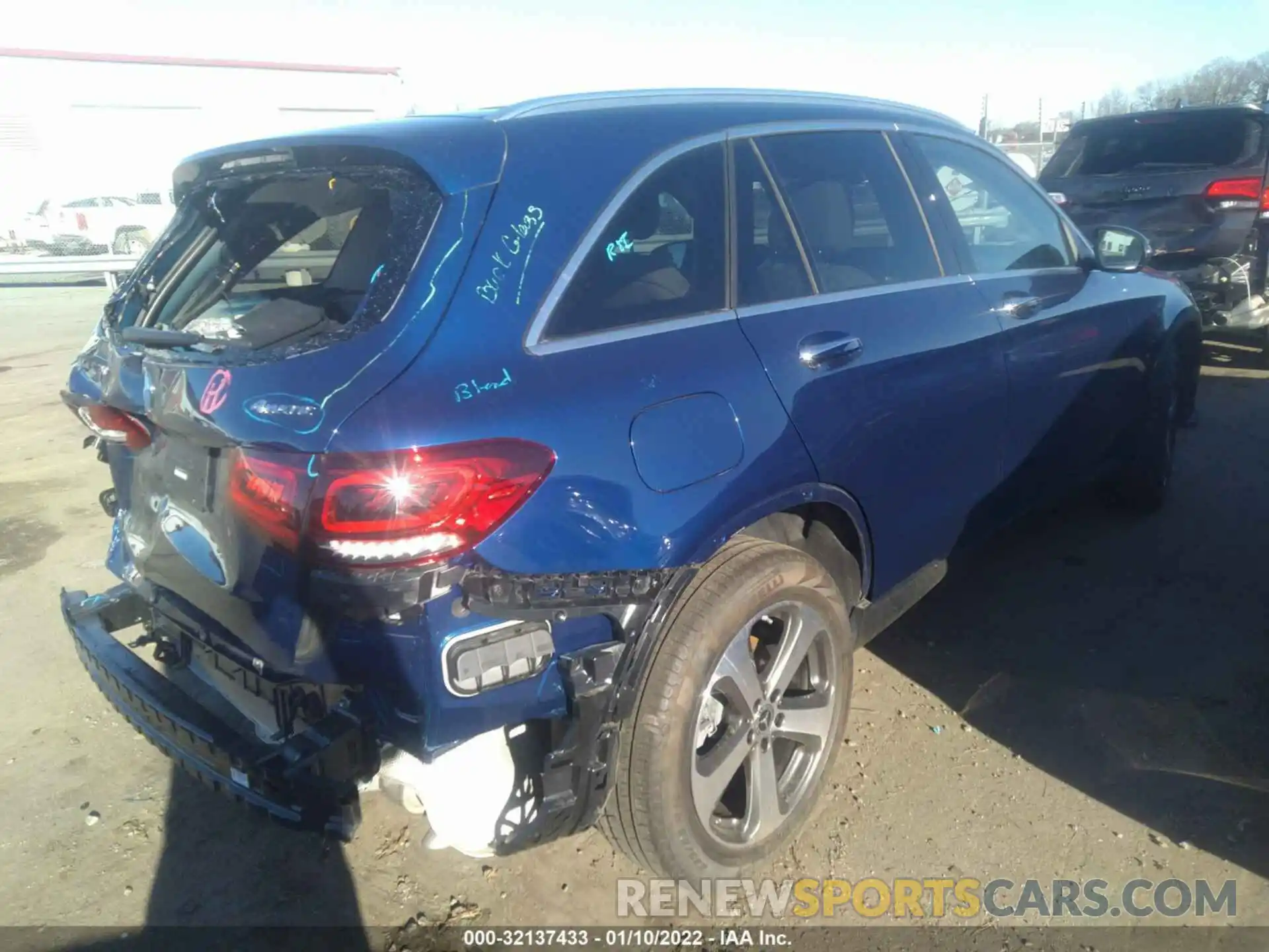 4 Photograph of a damaged car W1N0G8EB7MF901172 MERCEDES-BENZ GLC 2021