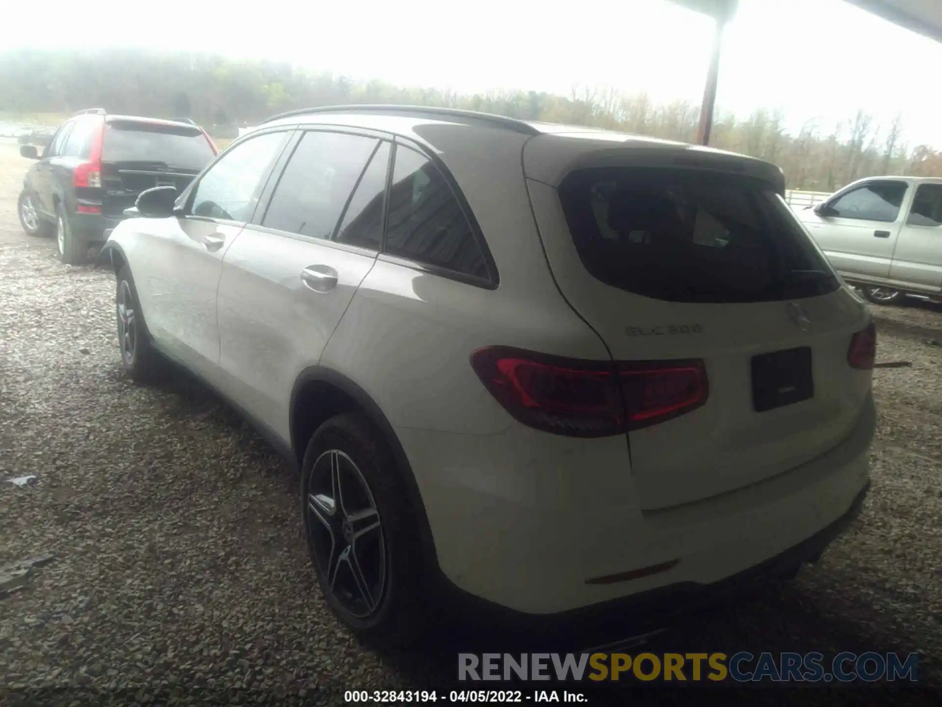 3 Photograph of a damaged car W1N0G8EB7MF992105 MERCEDES-BENZ GLC 2021