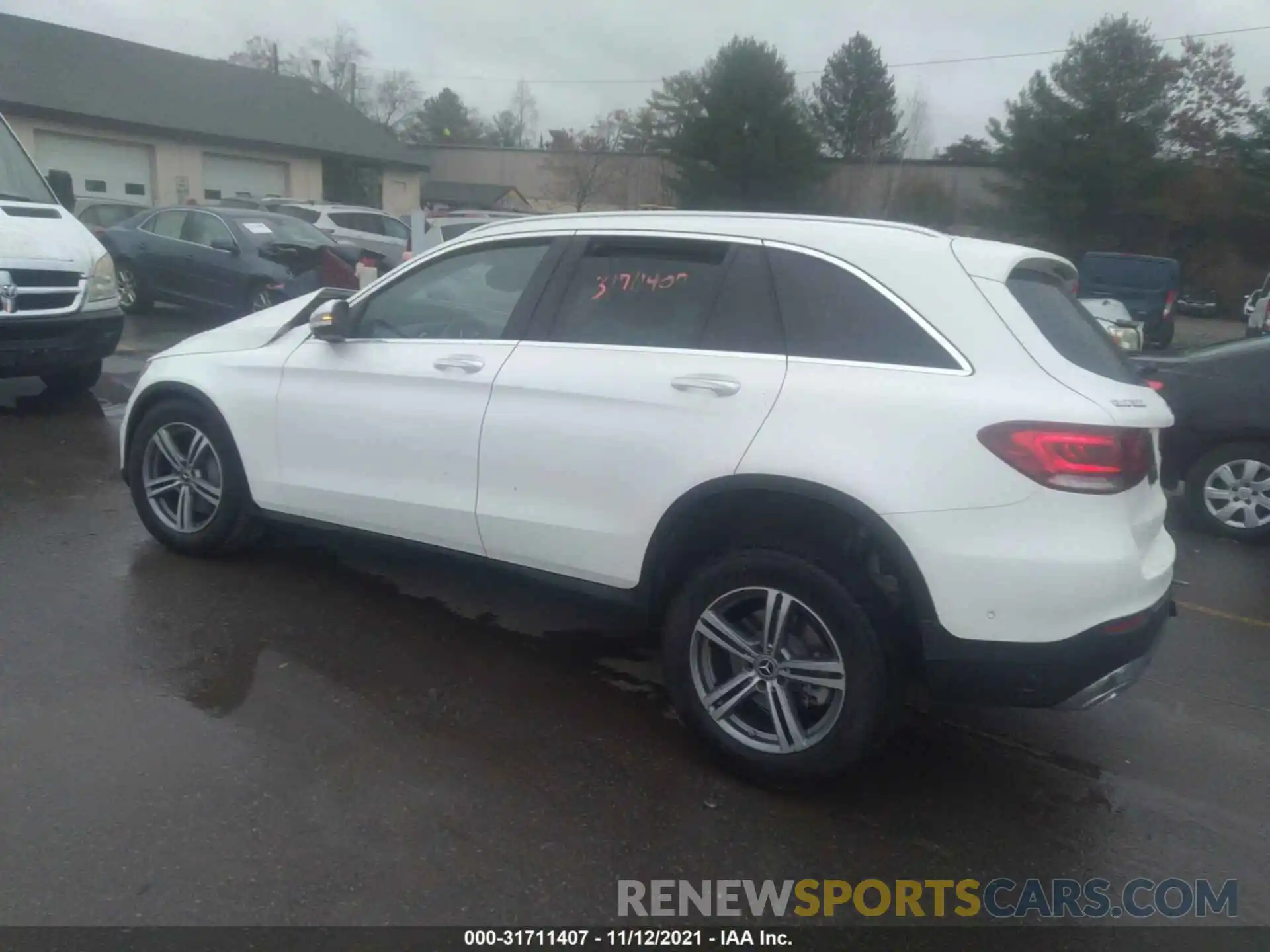 3 Photograph of a damaged car W1N0G8EB9MF975676 MERCEDES-BENZ GLC 2021