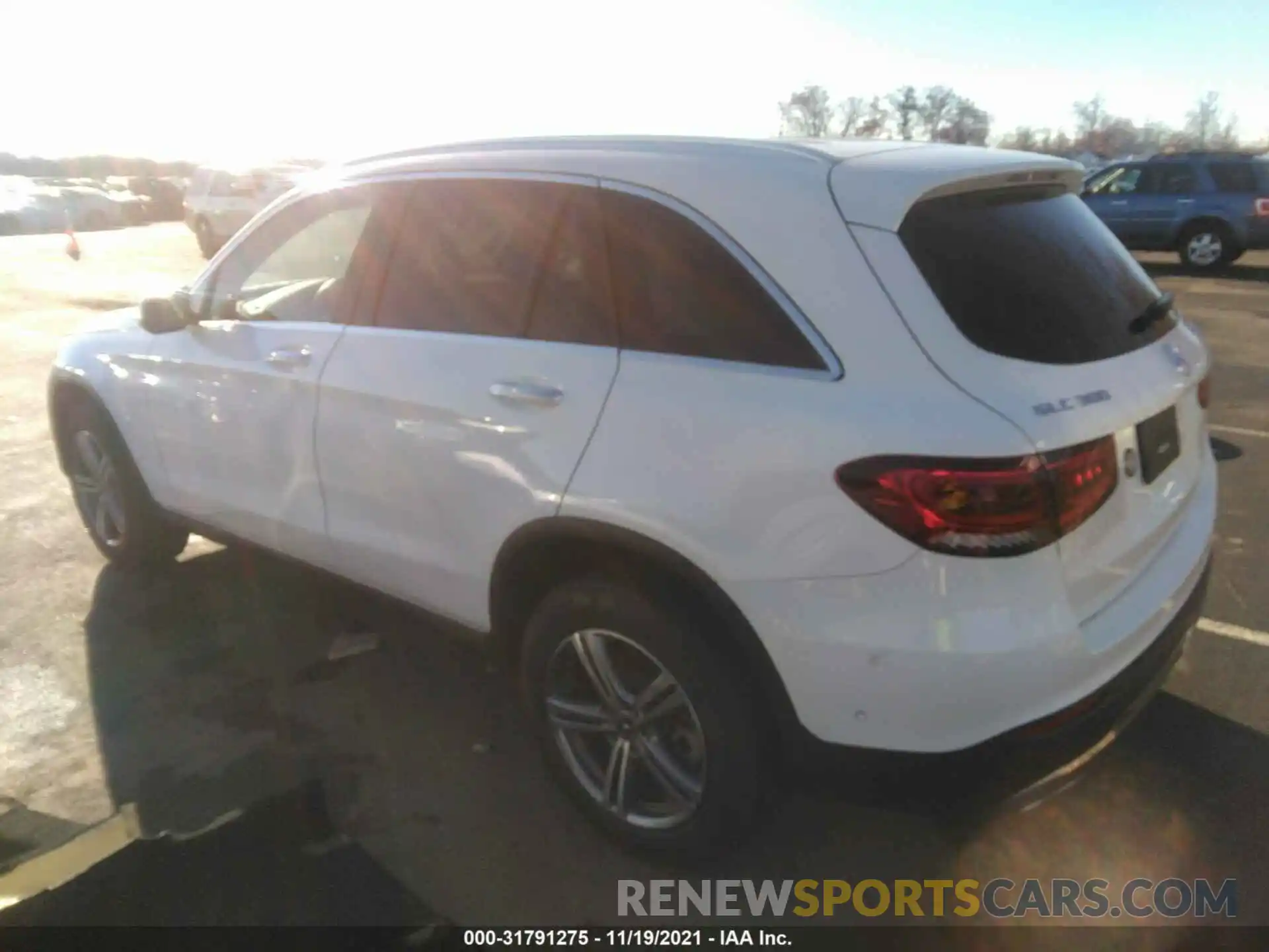 3 Photograph of a damaged car W1N0G8EB9MV282841 MERCEDES-BENZ GLC 2021