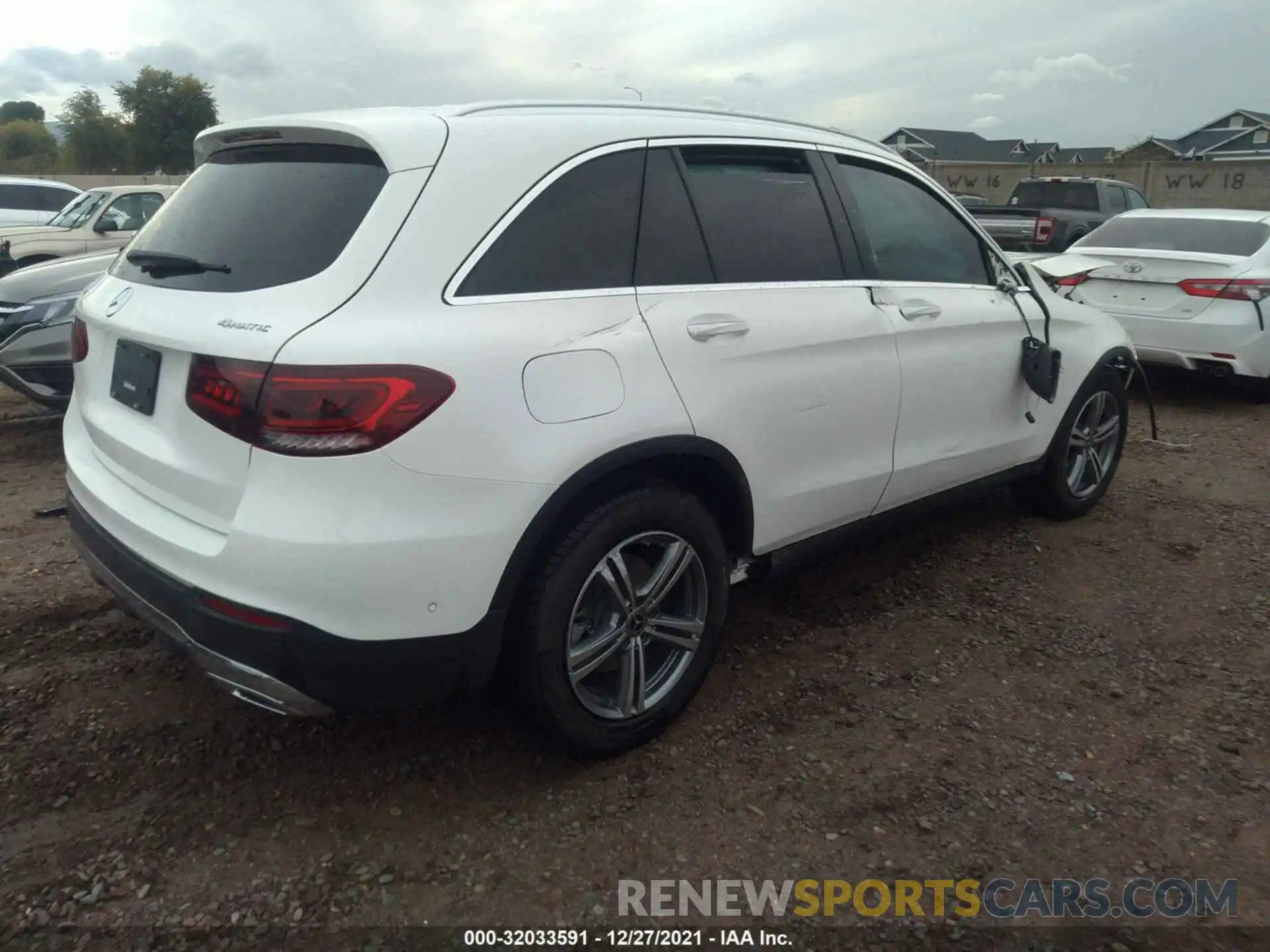 4 Photograph of a damaged car W1N0G8EB9MV289322 MERCEDES-BENZ GLC 2021