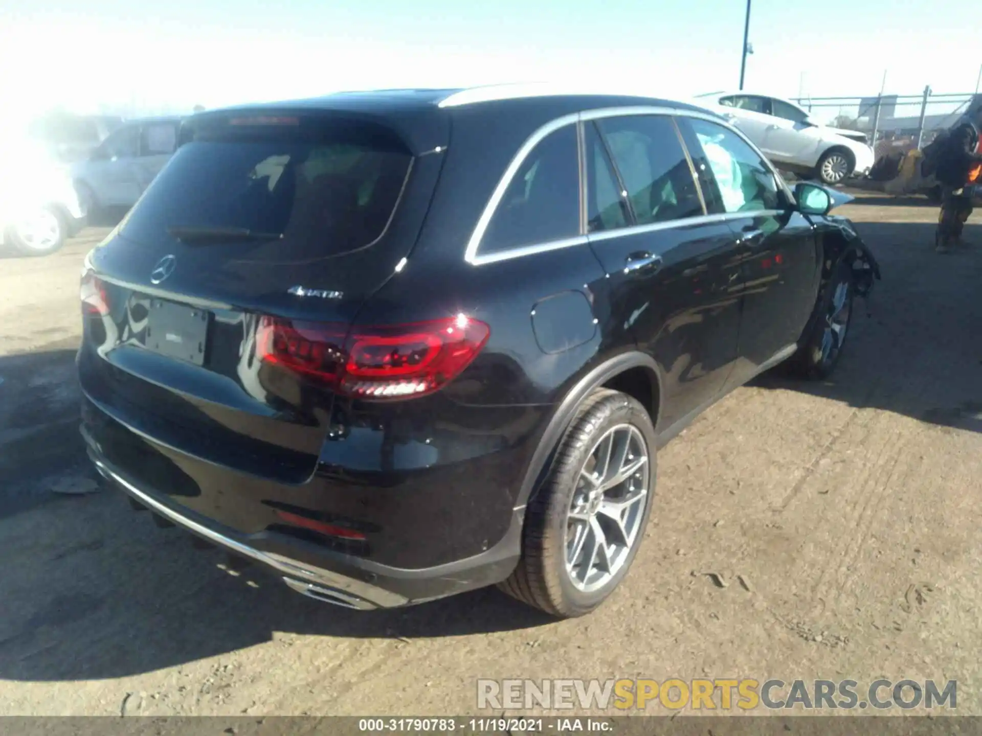 4 Photograph of a damaged car W1N0G8EBXMV314969 MERCEDES-BENZ GLC 2021