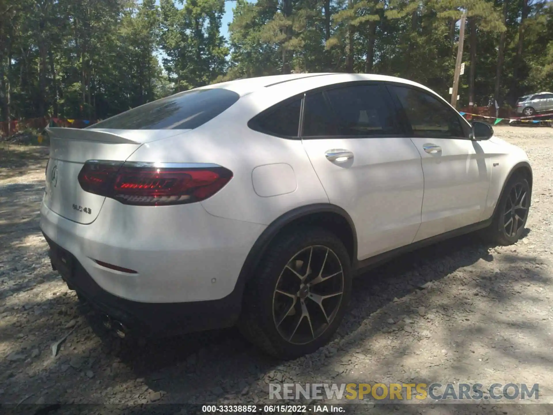 4 Photograph of a damaged car W1N0J6EB3MF912823 MERCEDES-BENZ GLC 2021