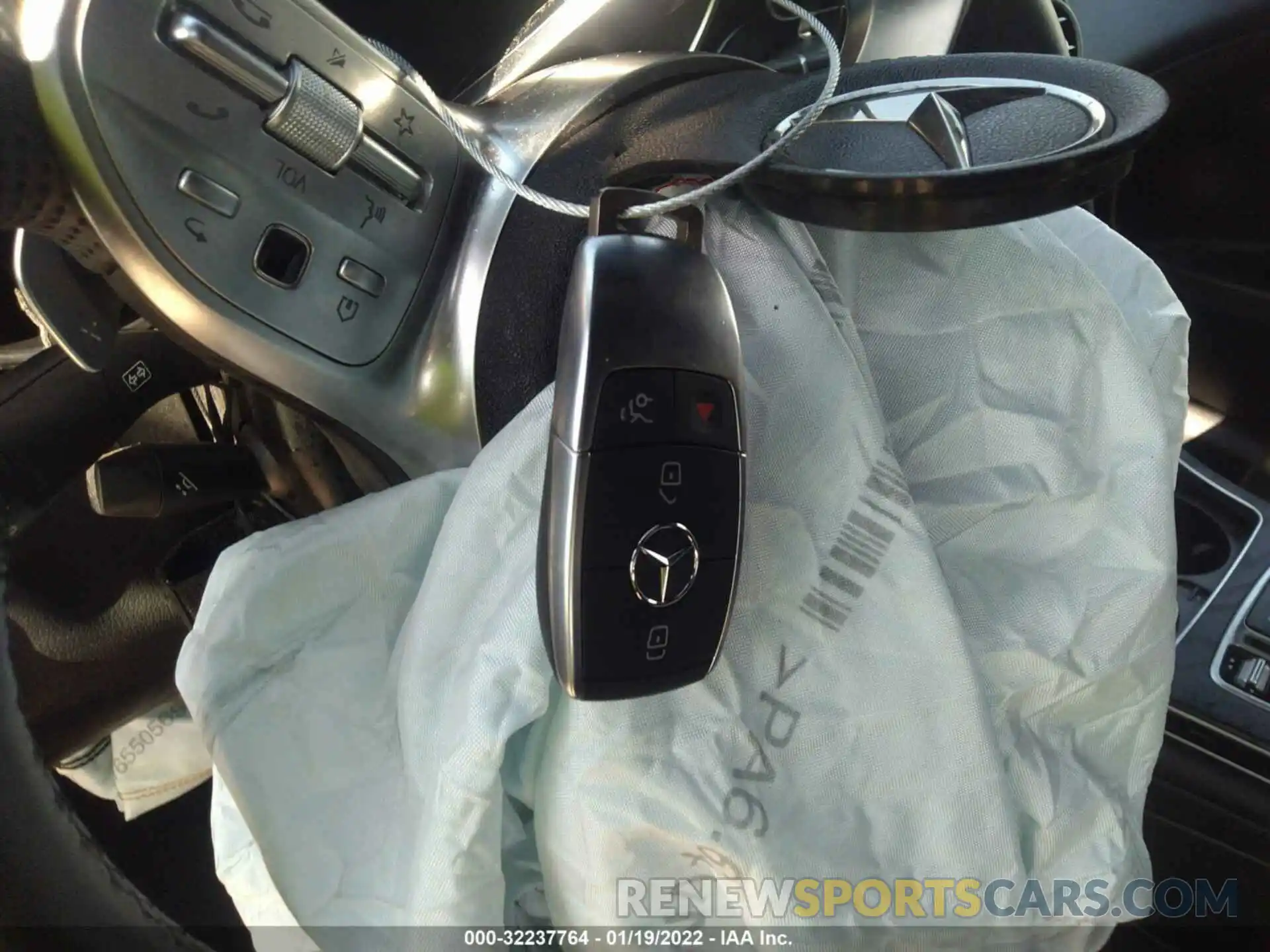 11 Photograph of a damaged car W1N0J8EB1MF944973 MERCEDES-BENZ GLC 2021