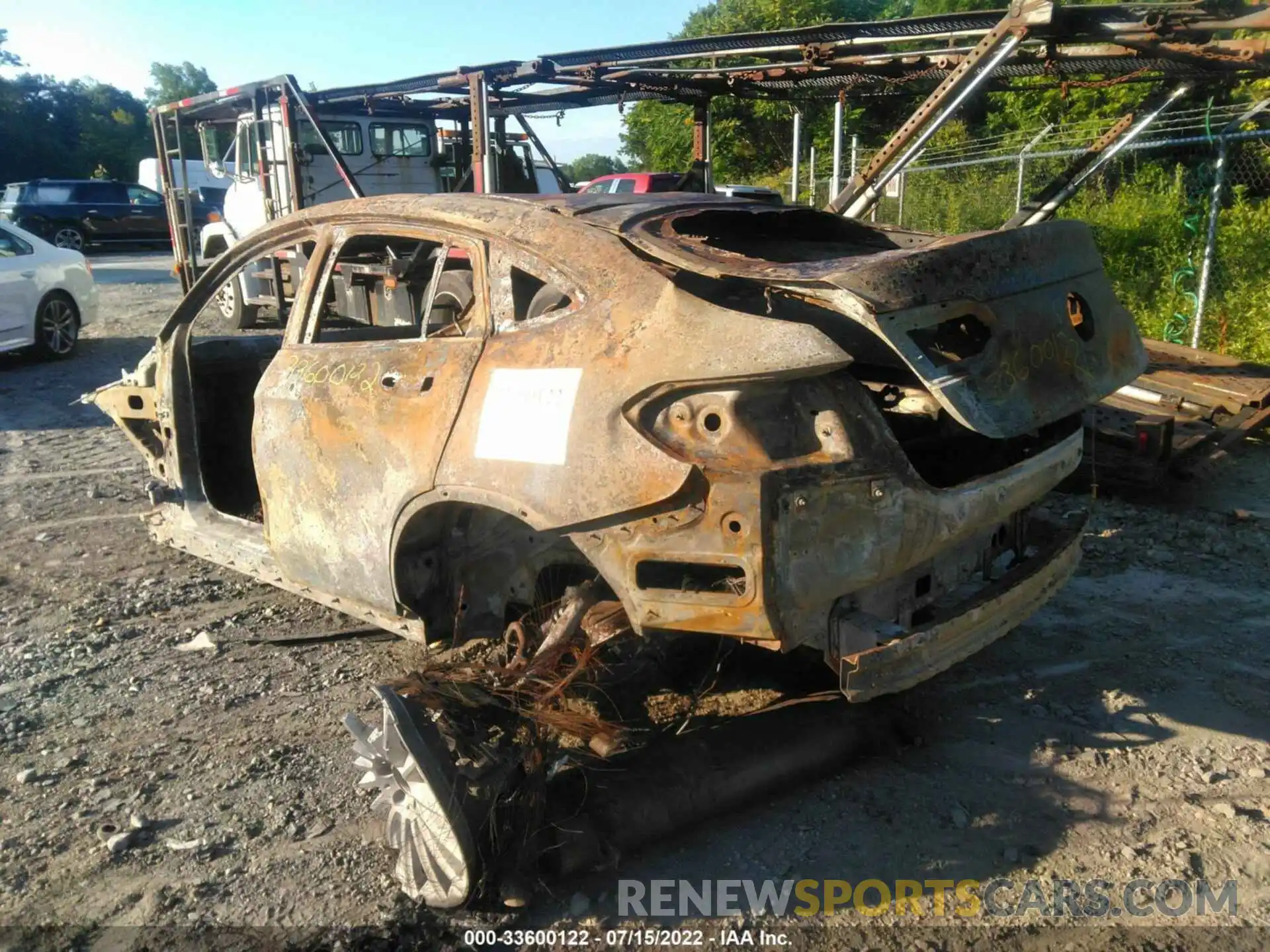 3 Photograph of a damaged car W1N0J8EB4MF913202 MERCEDES-BENZ GLC 2021