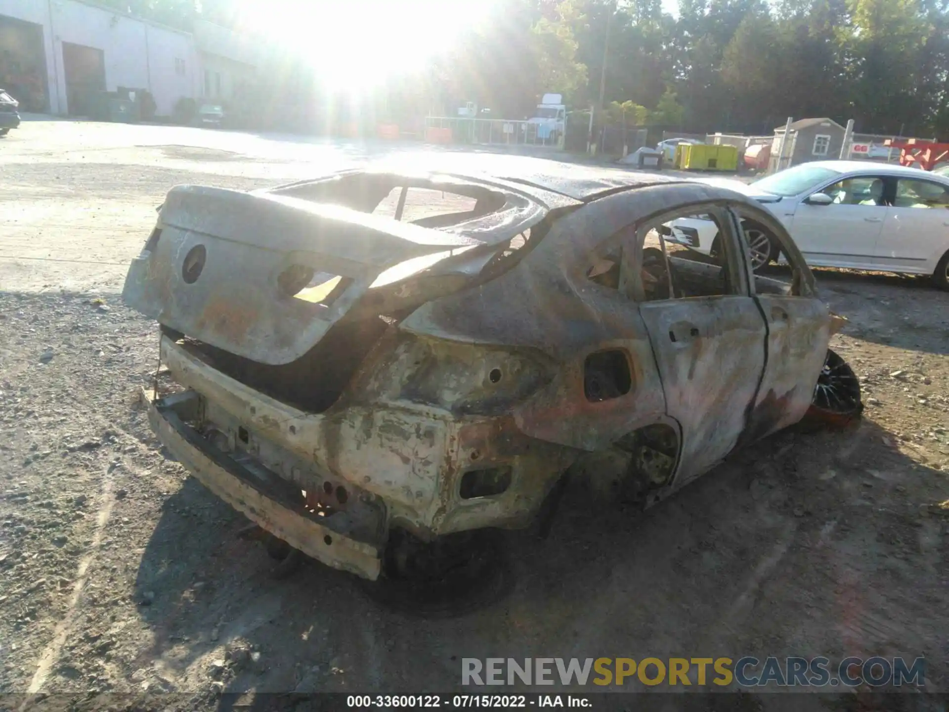 4 Photograph of a damaged car W1N0J8EB4MF913202 MERCEDES-BENZ GLC 2021