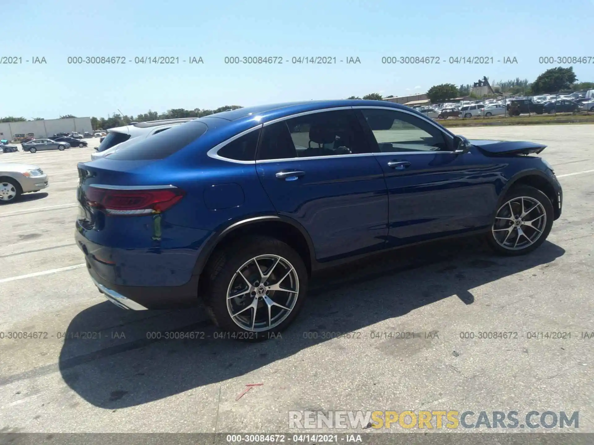 4 Photograph of a damaged car W1N0J8EB8MF920489 MERCEDES-BENZ GLC 2021