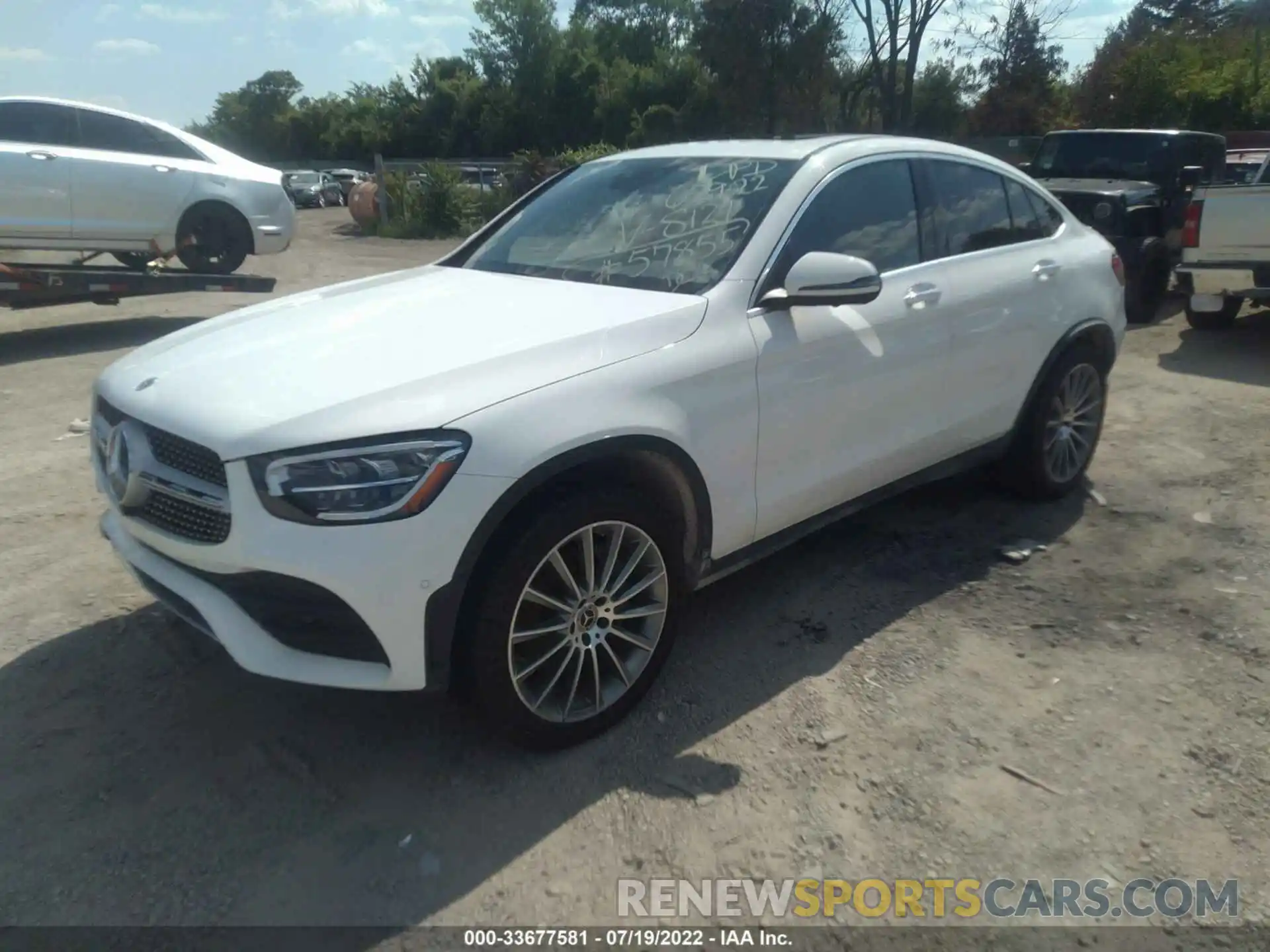 2 Photograph of a damaged car W1N0J8EB9MF888121 MERCEDES-BENZ GLC 2021