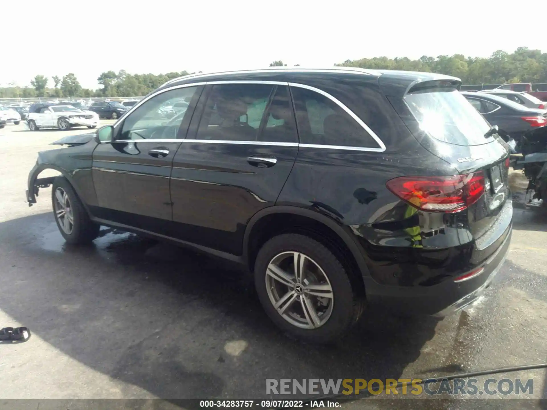 3 Photograph of a damaged car W1N0G8DB0NV352830 MERCEDES-BENZ GLC 2022