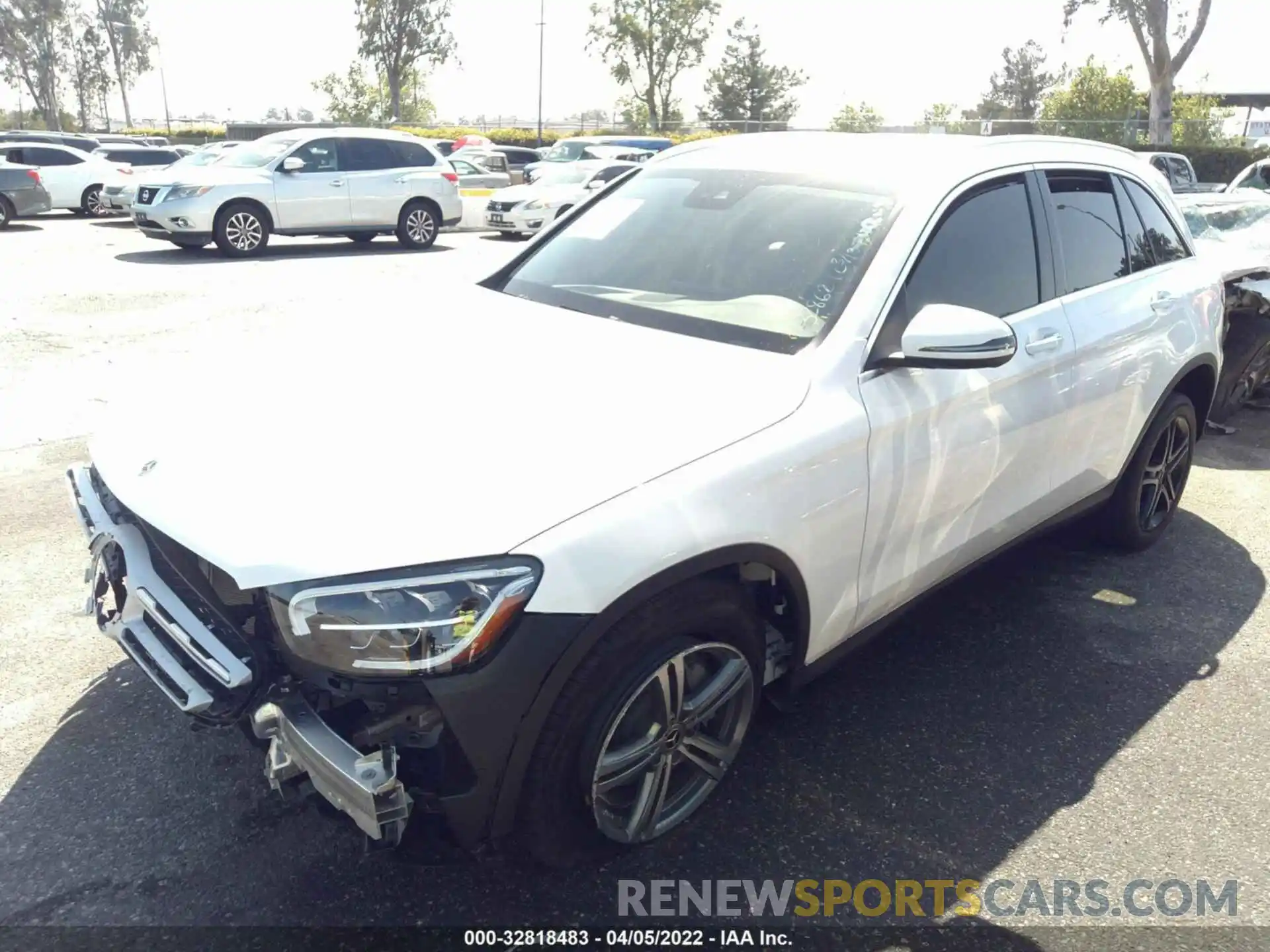 2 Photograph of a damaged car W1N0G8DB3NV343068 MERCEDES-BENZ GLC 2022