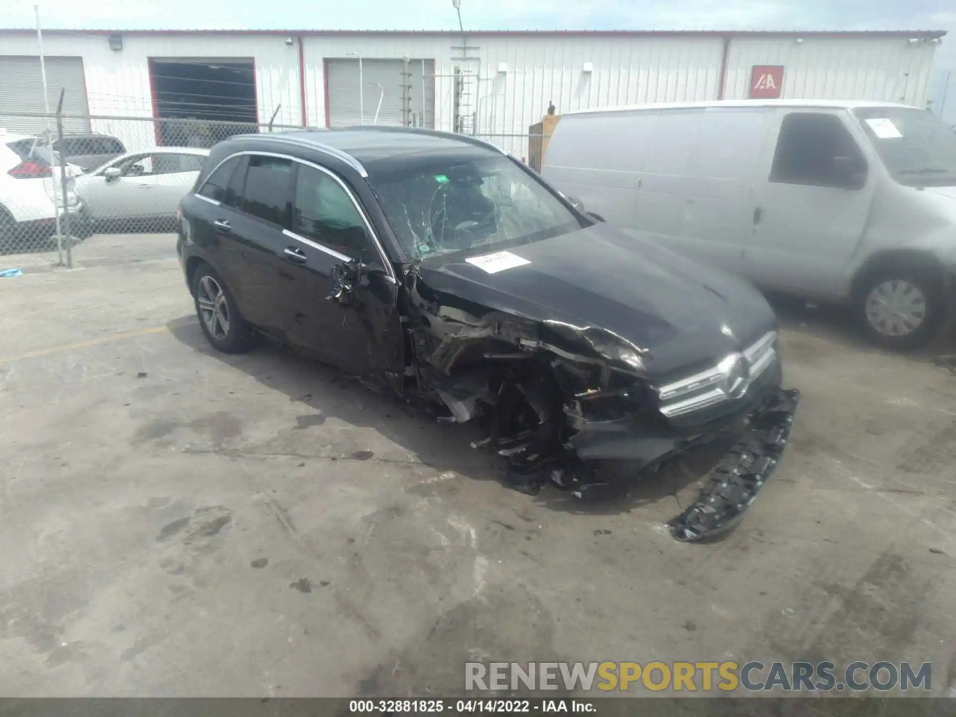 1 Photograph of a damaged car W1N0G8DB6NG016782 MERCEDES-BENZ GLC 2022